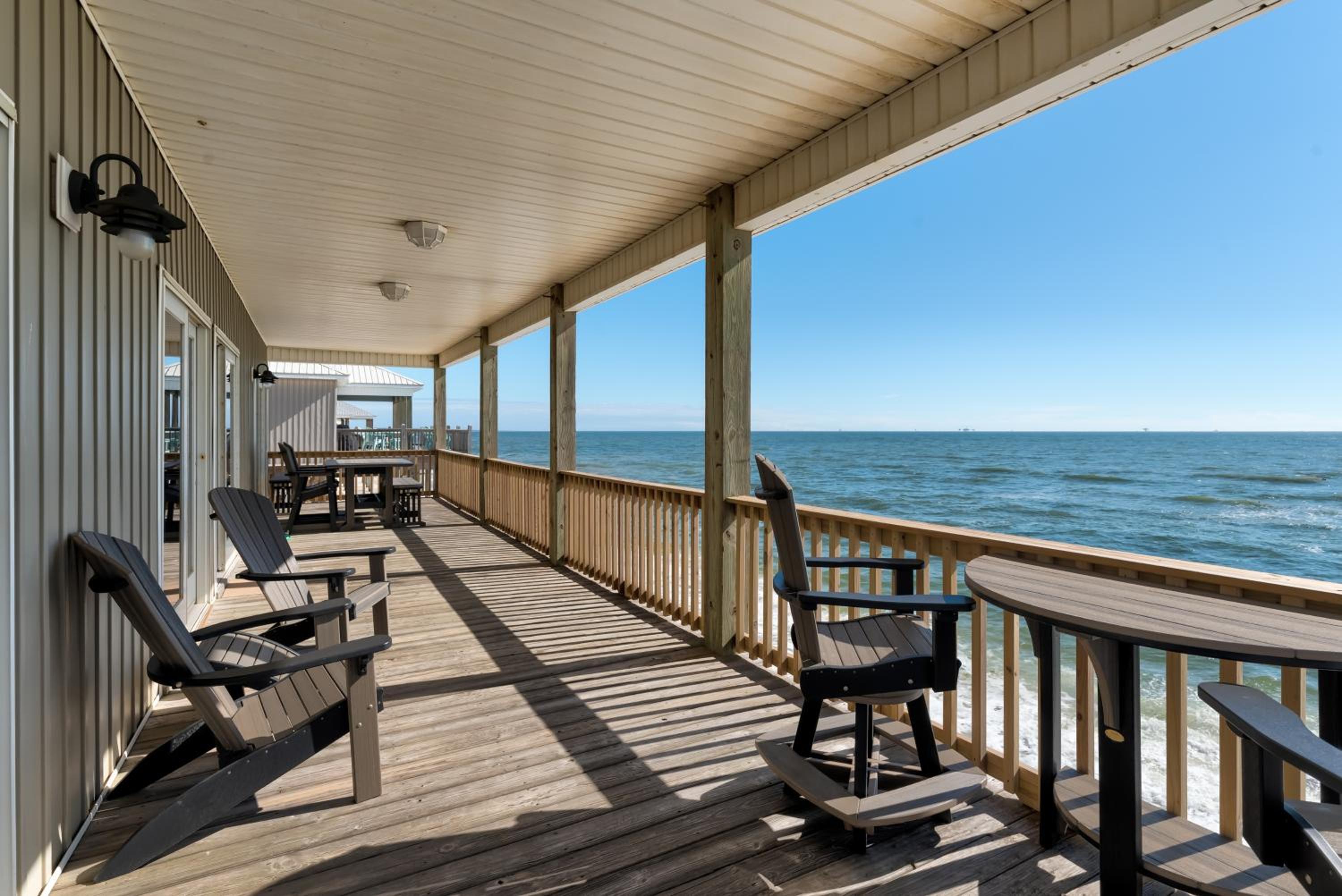 KeyWester - BEACHFRONT! Pet Friendly! Sit on the back deck and listen to the waves crash, home