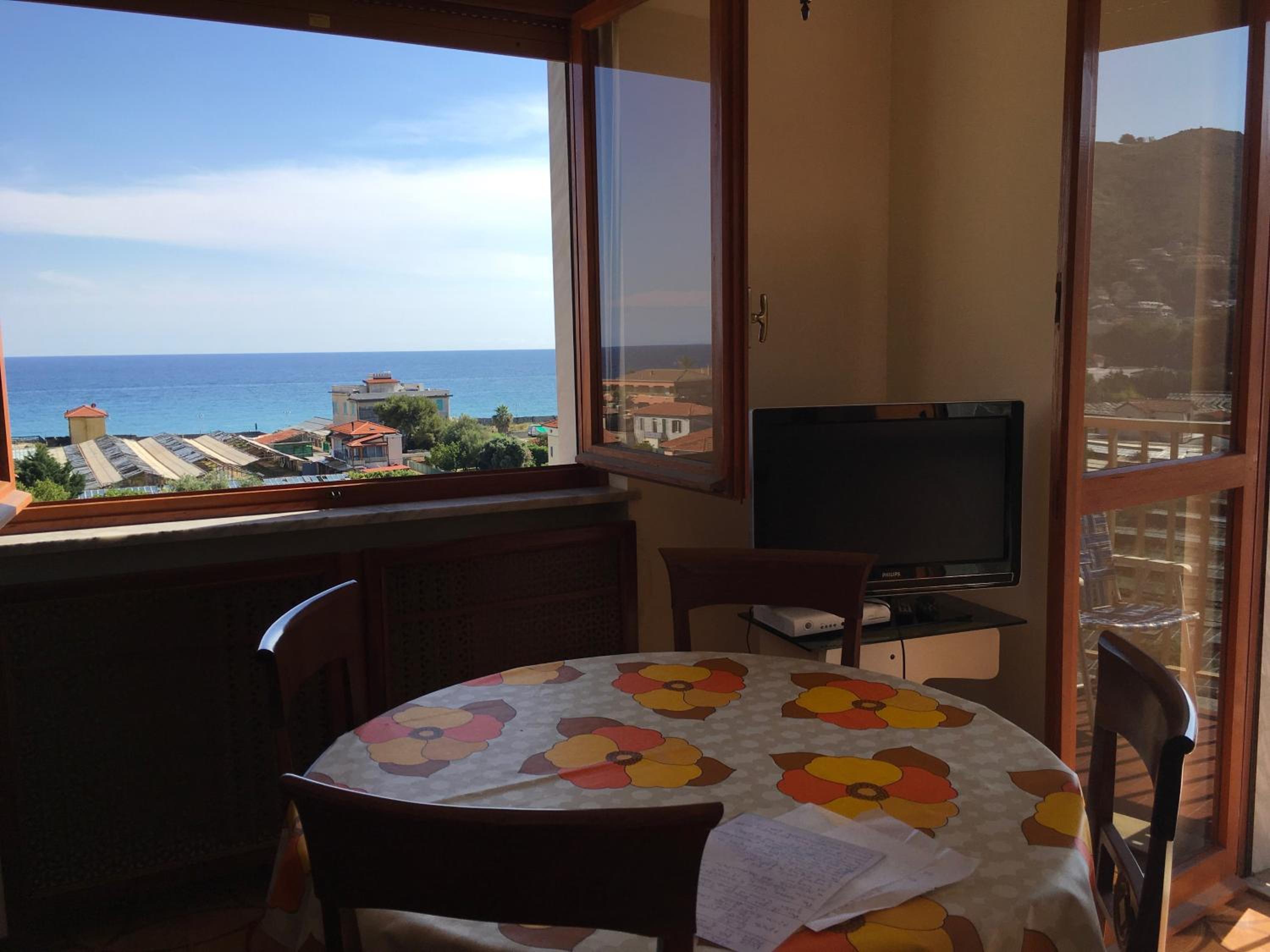Costa Azzurra view 3