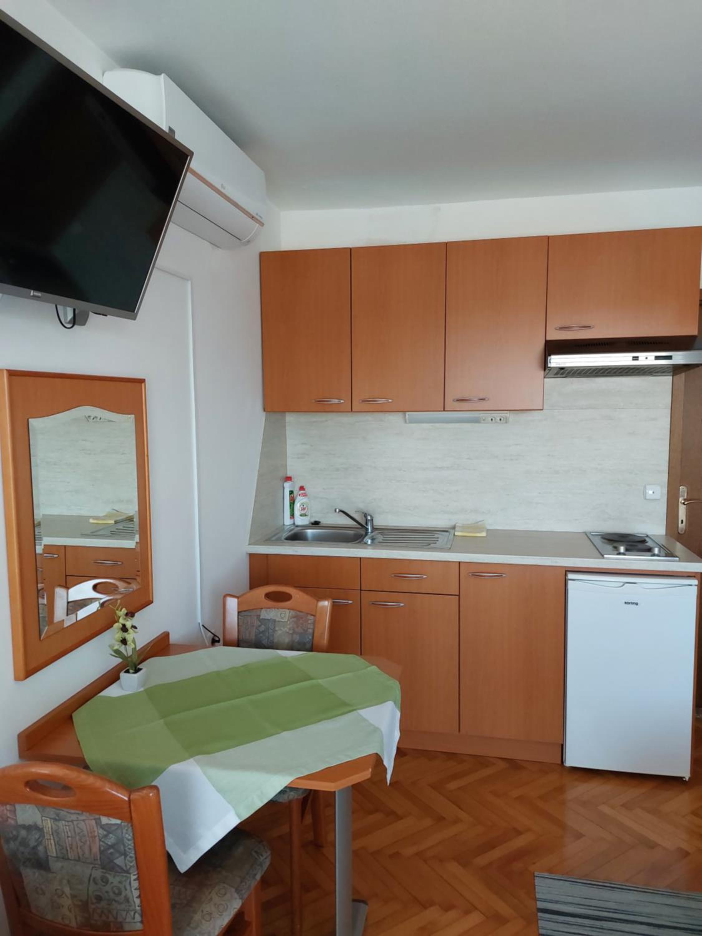 Apartmaji Tisa view 3