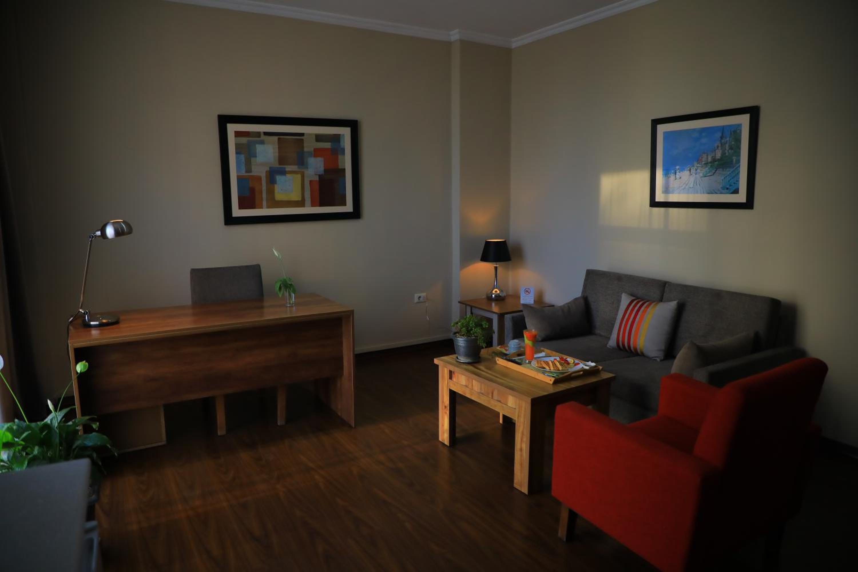 Victoria Hotel Apartment