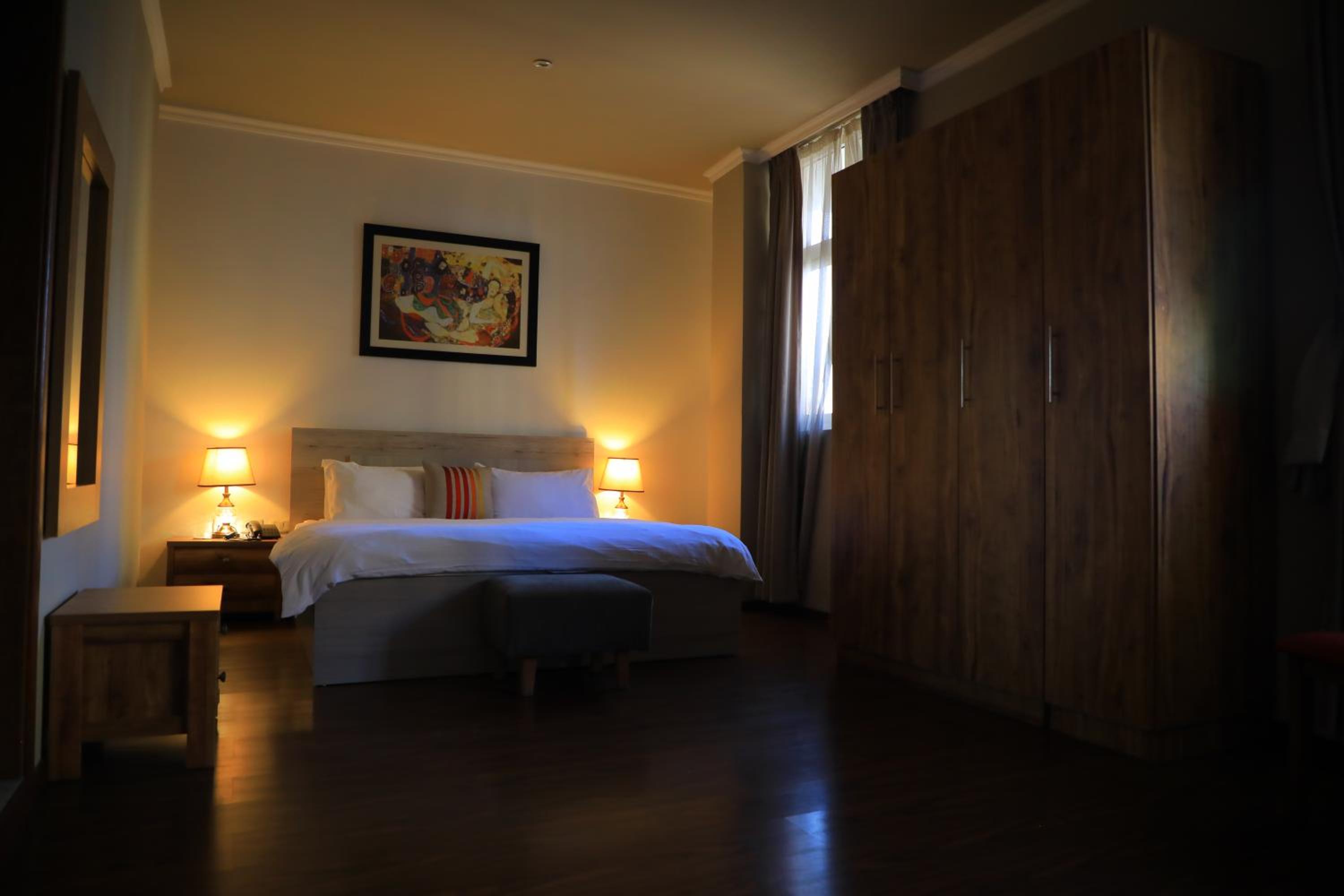 Victoria Hotel Apartment