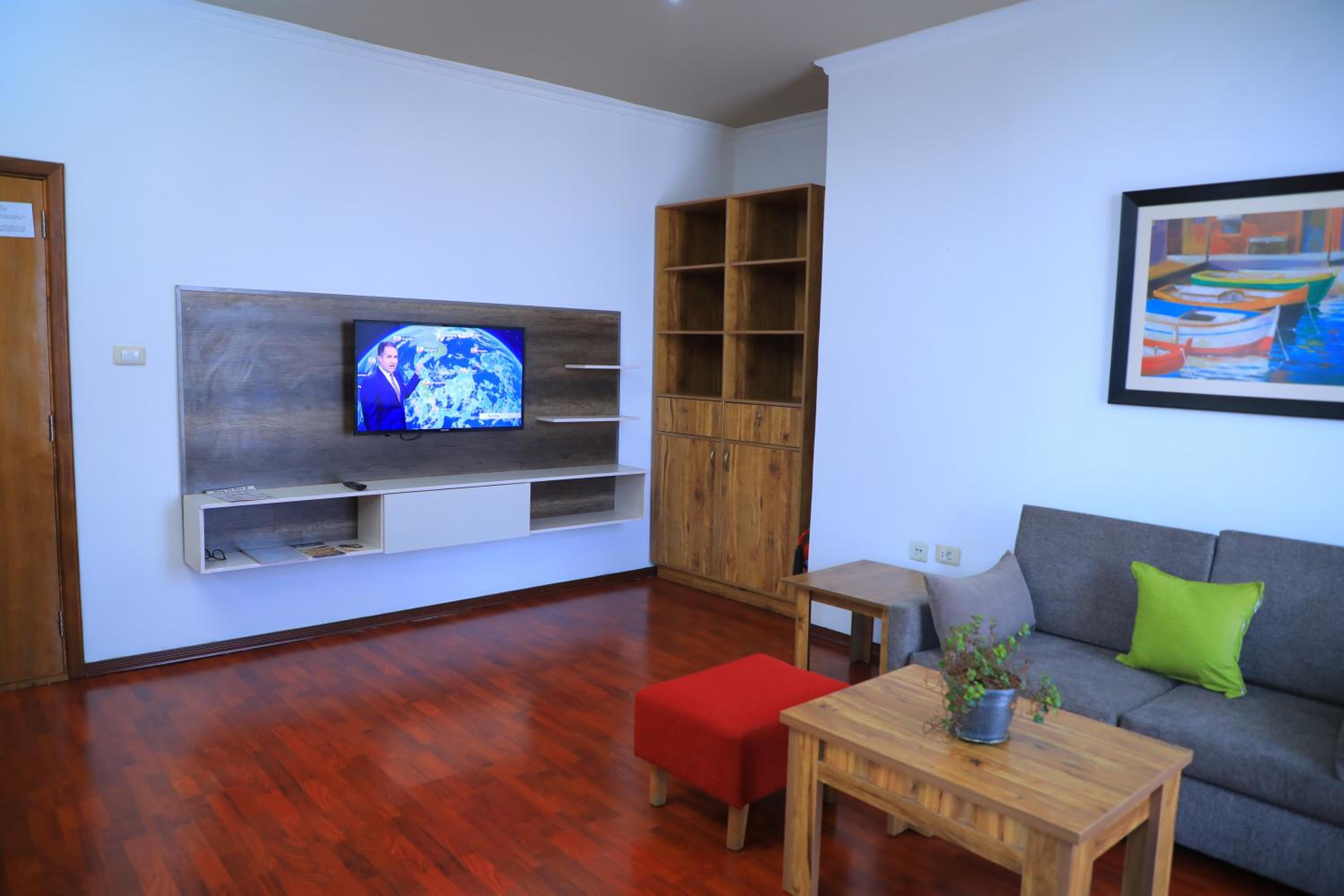 Victoria Hotel Apartment