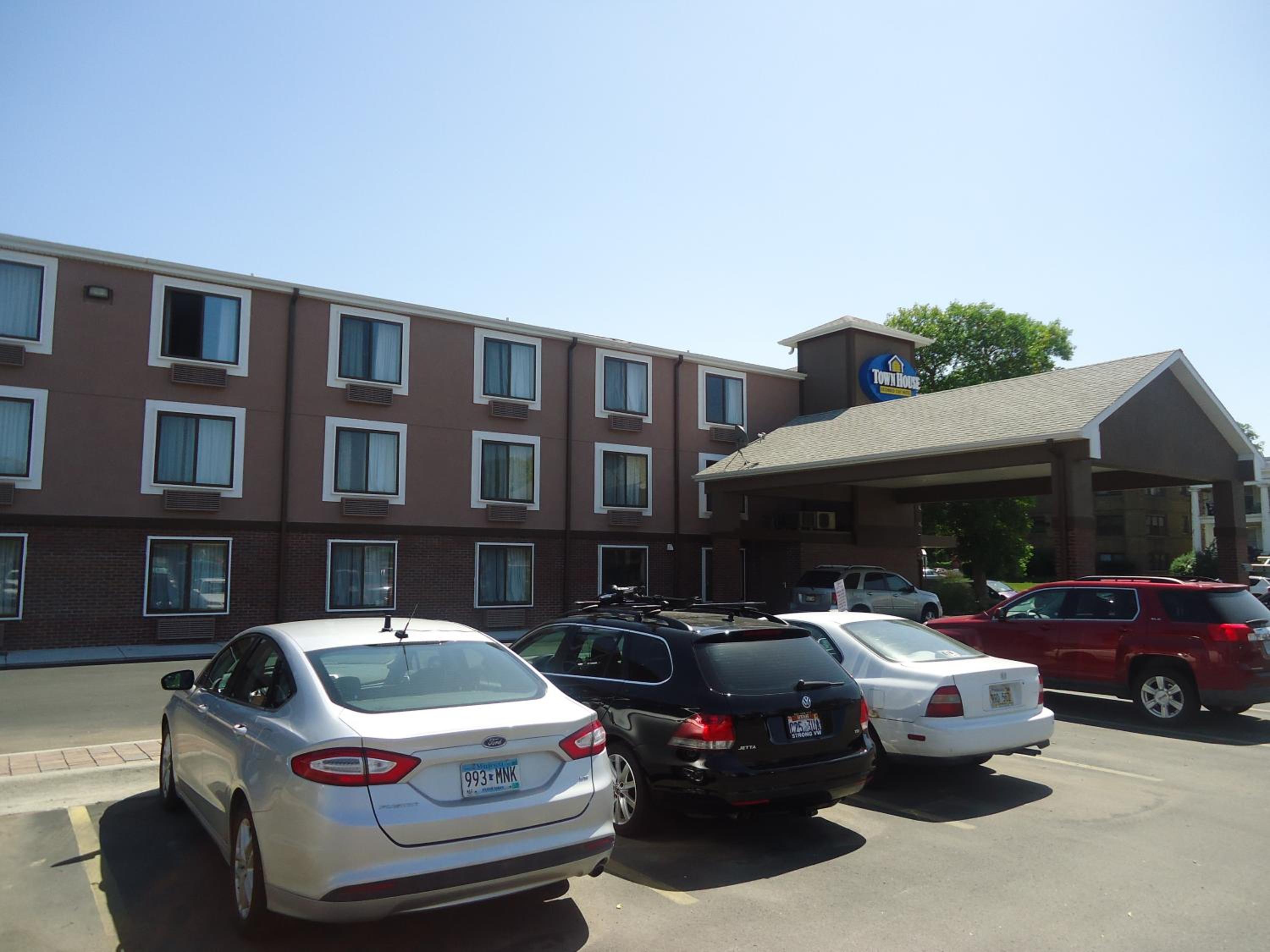 TownHouse Extended Stay Hotel Downtown view 5