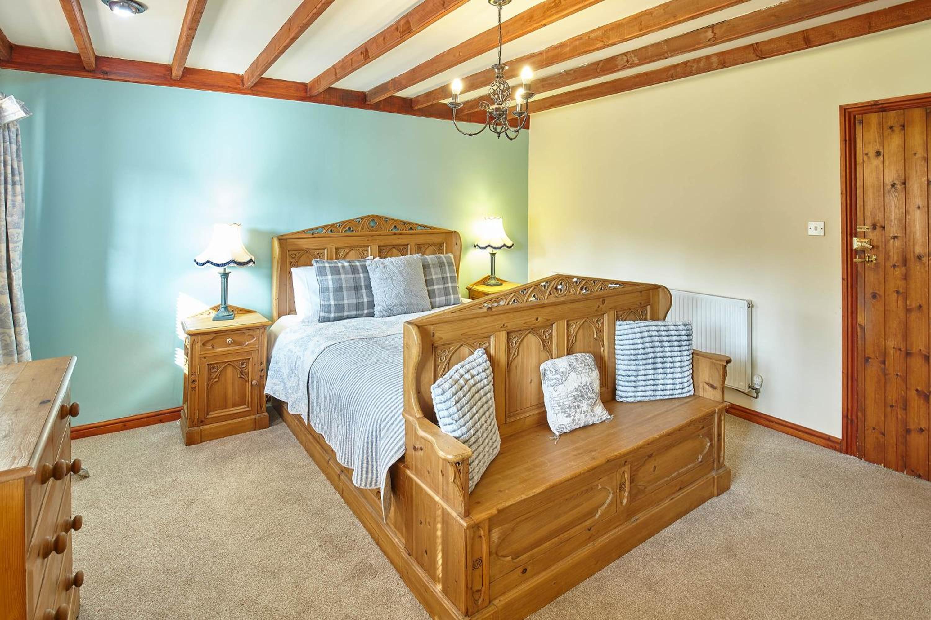 Host & Stay - The Arches Cottage