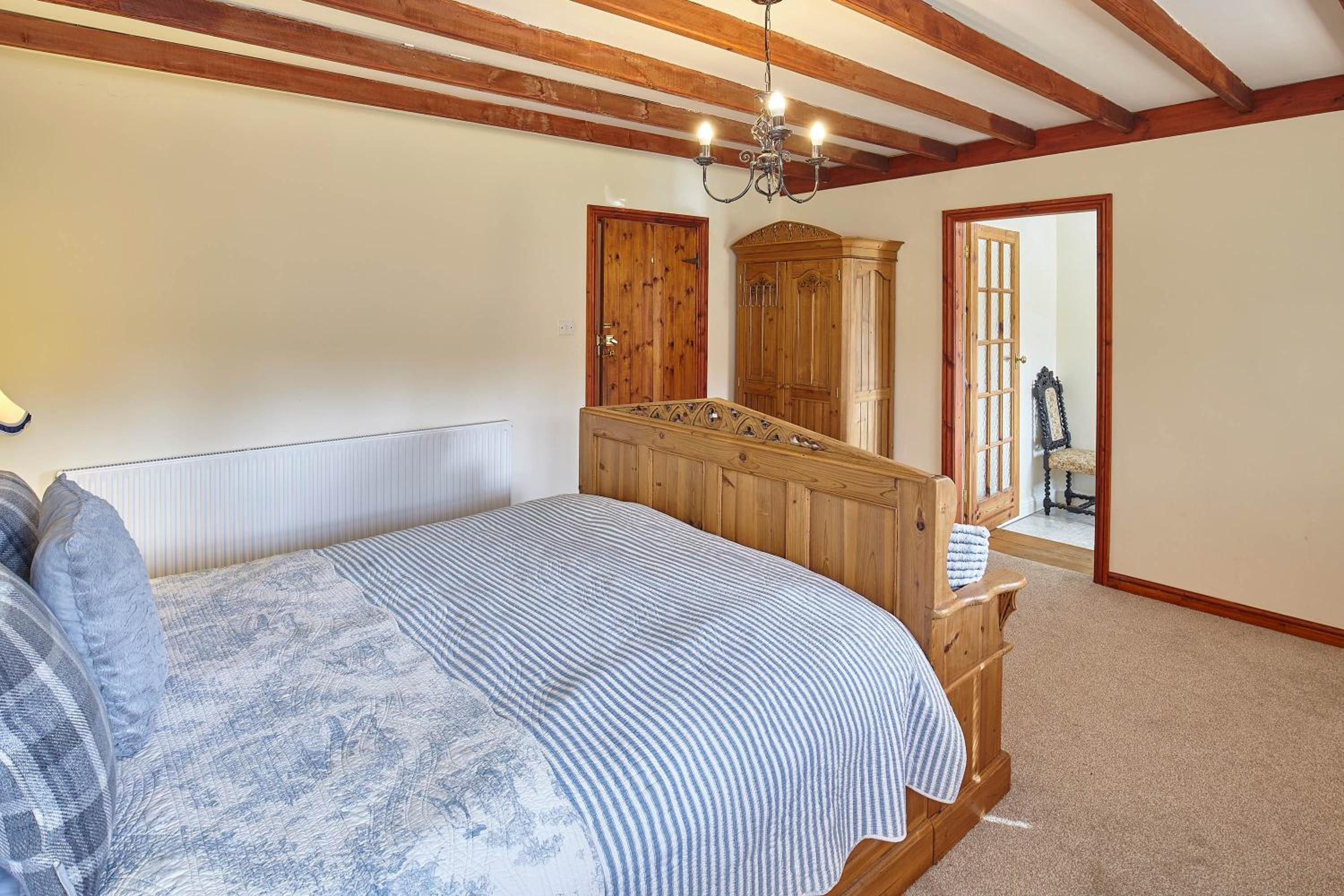 Host & Stay - The Arches Cottage