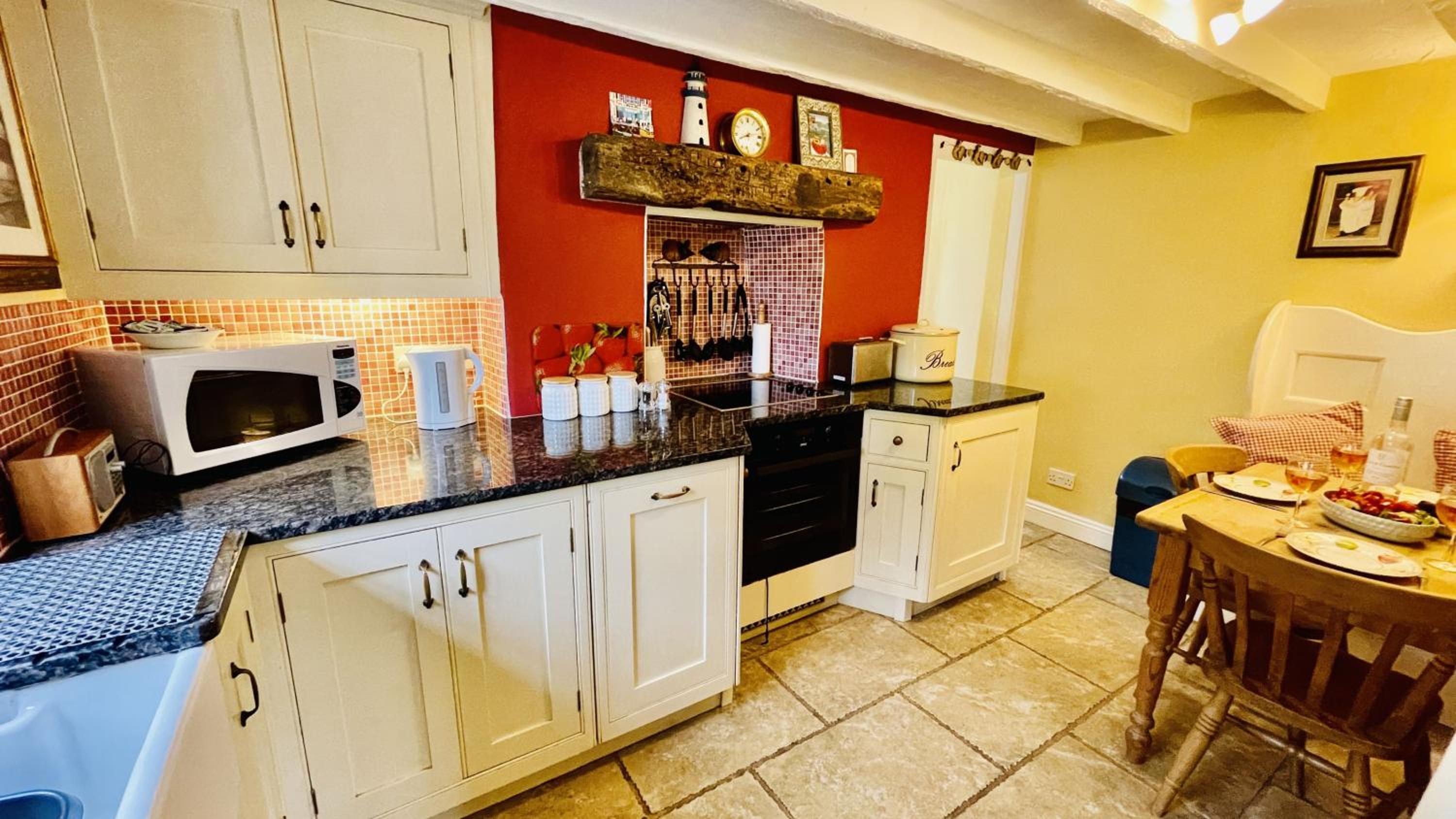 Thornwell Cottage - Heart of the village, amazing gardens, glorious views and brimming with character