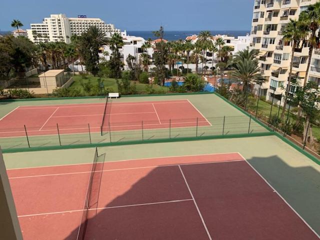 EL DORADO HOLIDAYS en Playa de las Americas — activities & amenities