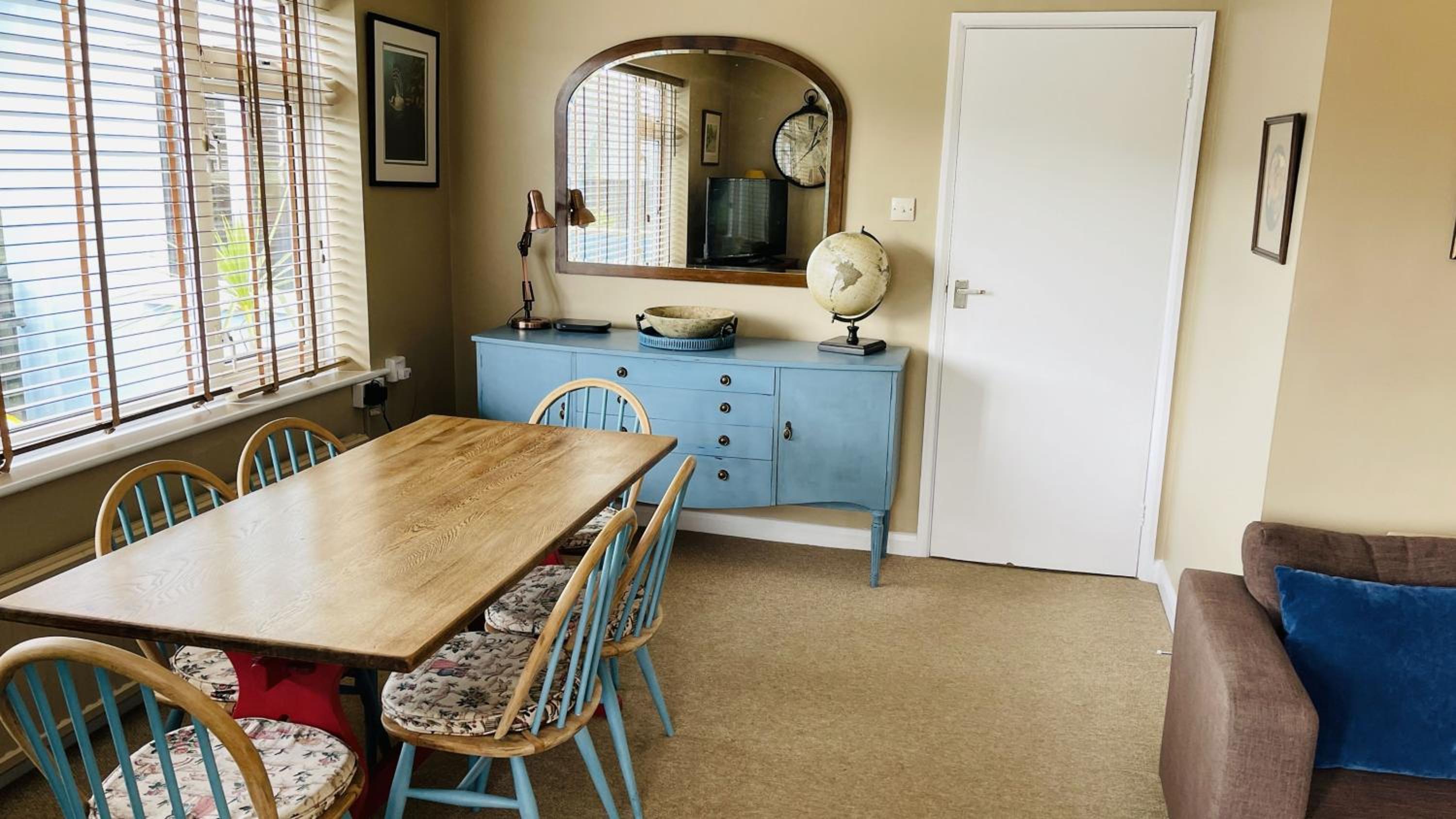 Number 20 - Central, Classic style, Private and Parking view 5