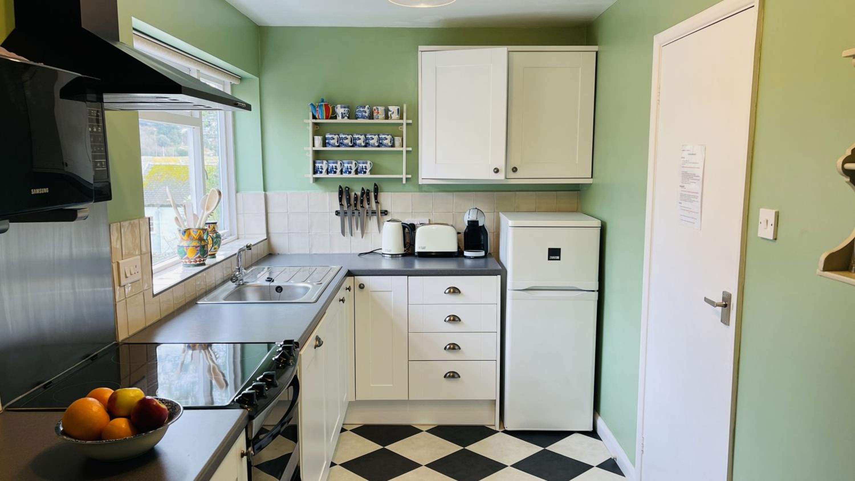 Photo 9