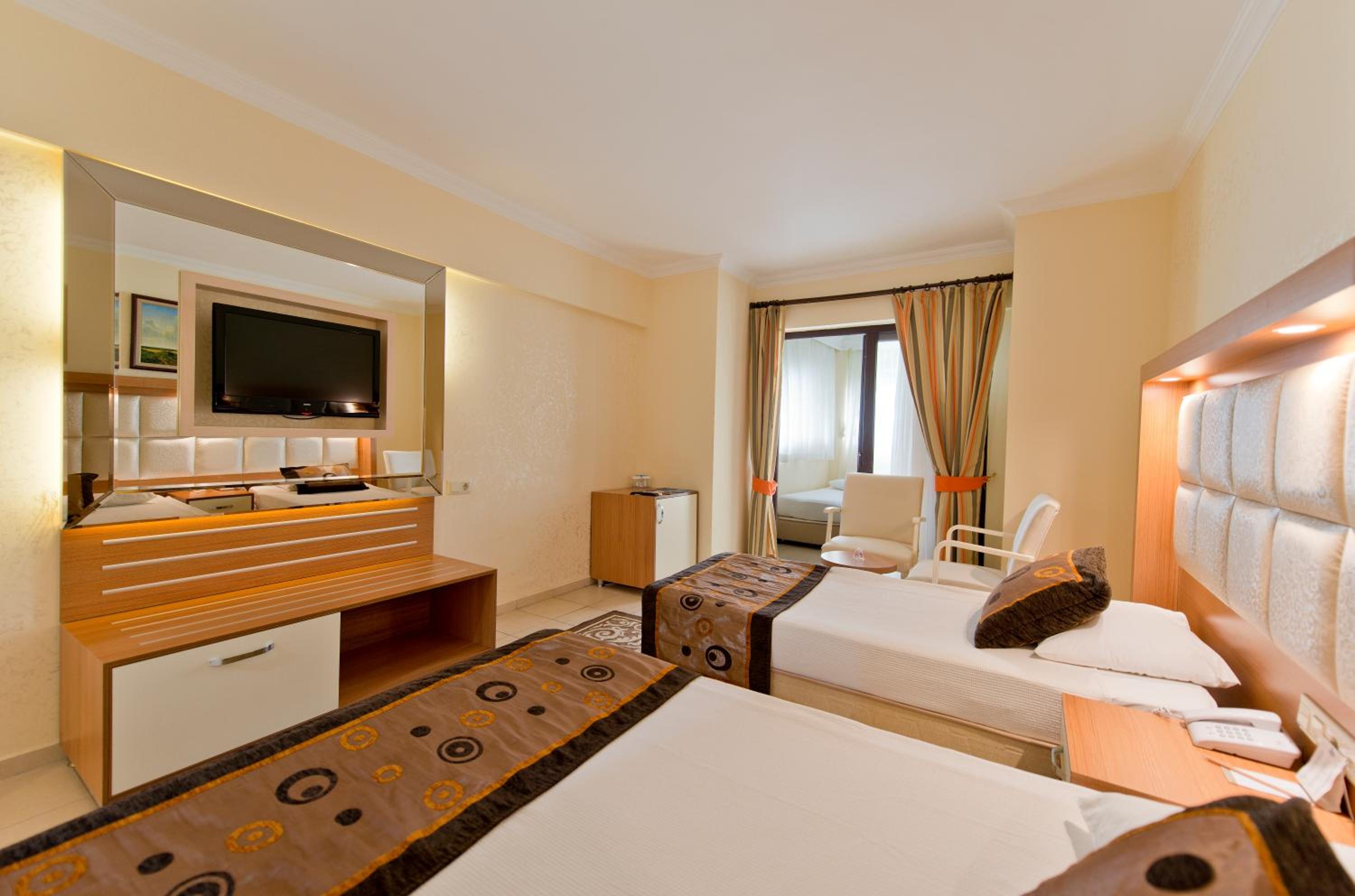 Oz Hotels Incekum Beach view 4