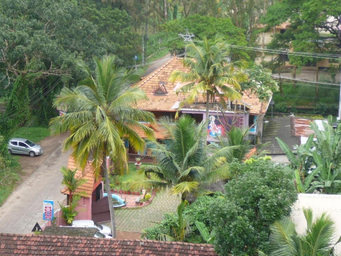 Southcanal Holidays view 2