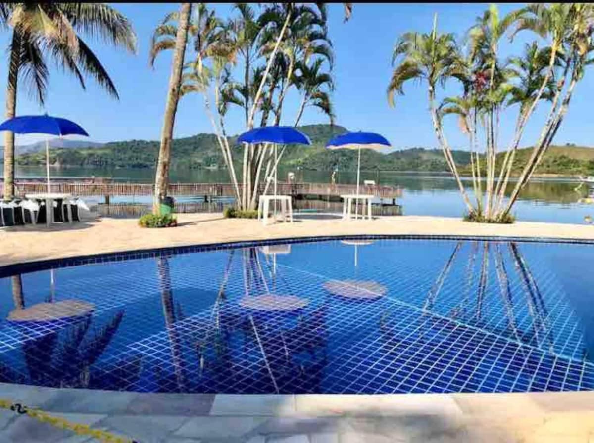 Casa 03 quartos com vista incrivel - Itanema Angra dos Reis