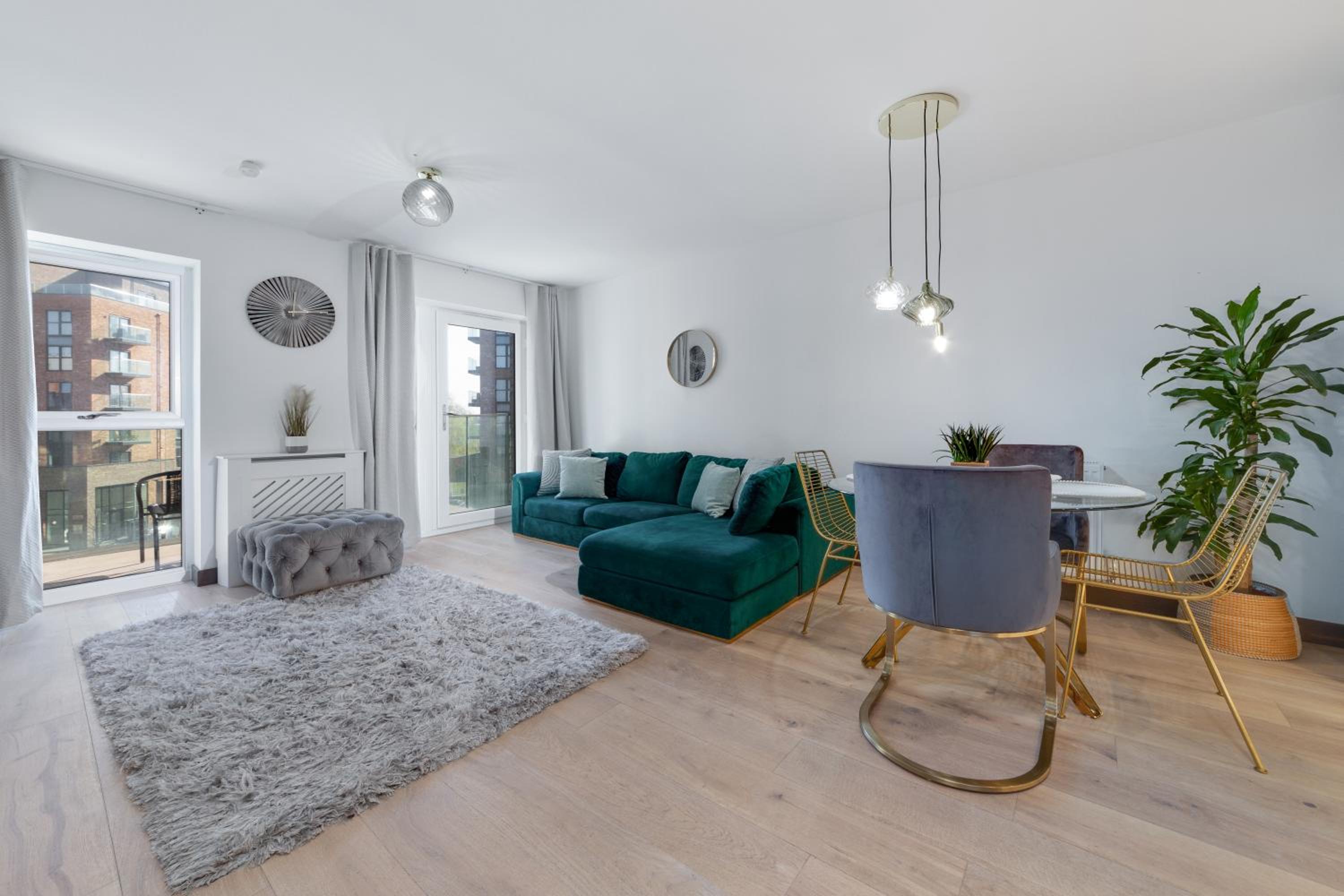 Suites by Rehoboth - Darent Court - Dartford Station view 4
