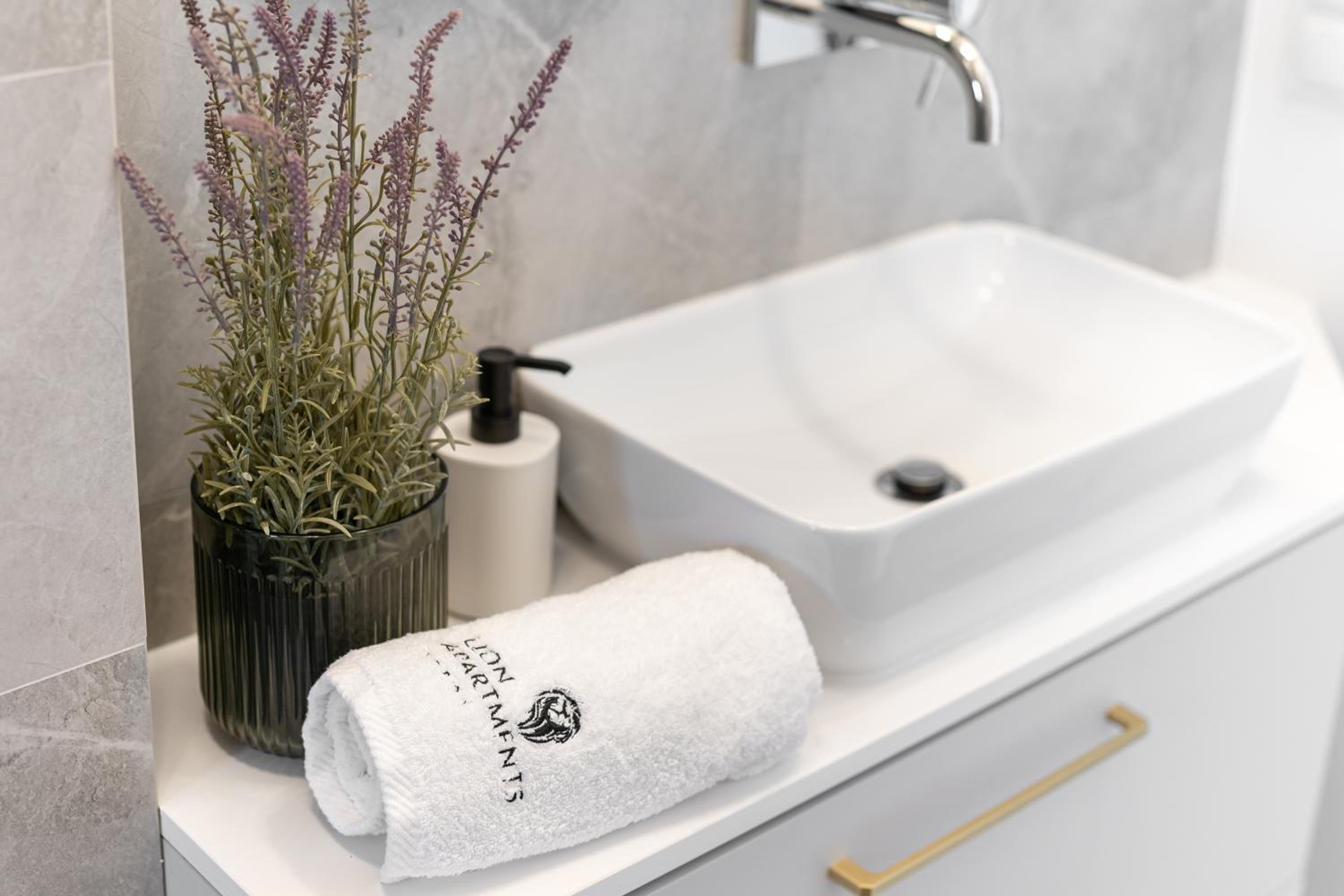 London - Cozy City Stay by Lion Apartments Sopot