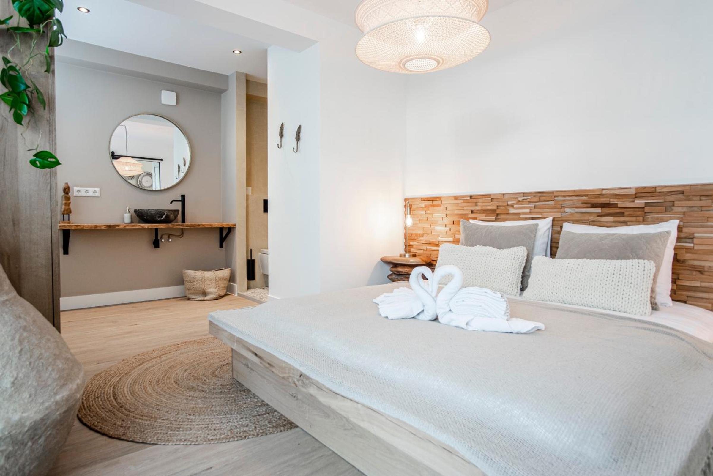 Marley’s Beachhouse - Luxury Apartment with garden view 3