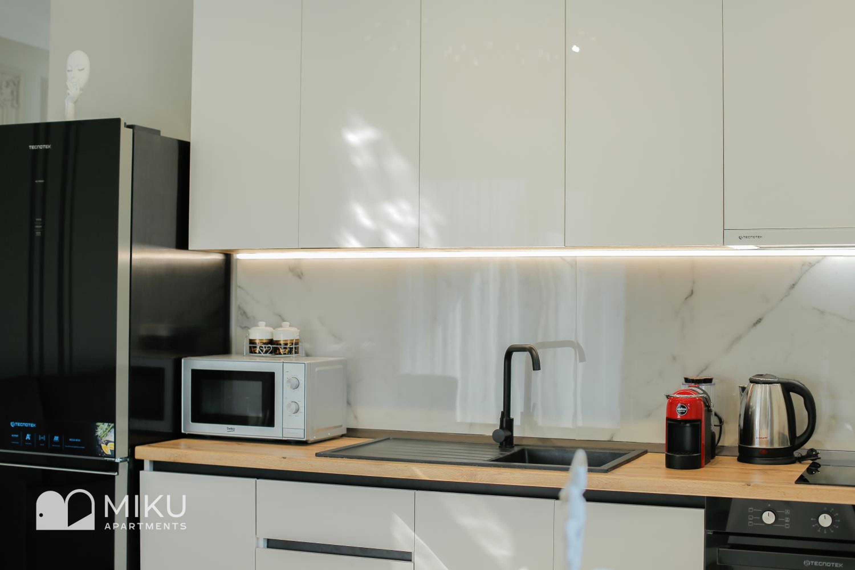 Miku Apartment - Lovely 1 Bedroom Spectacular View