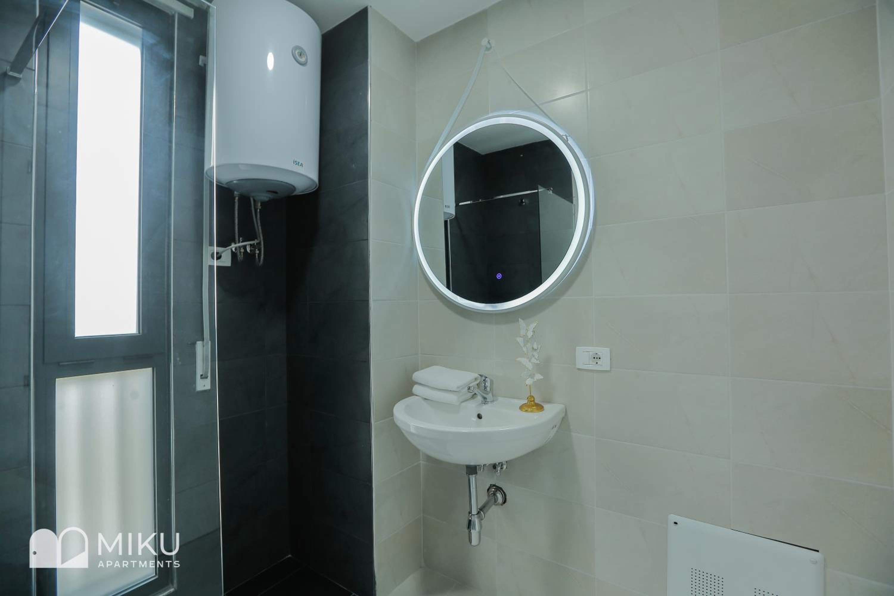 Miku Apartment - Lovely 1 Bedroom Spectacular View