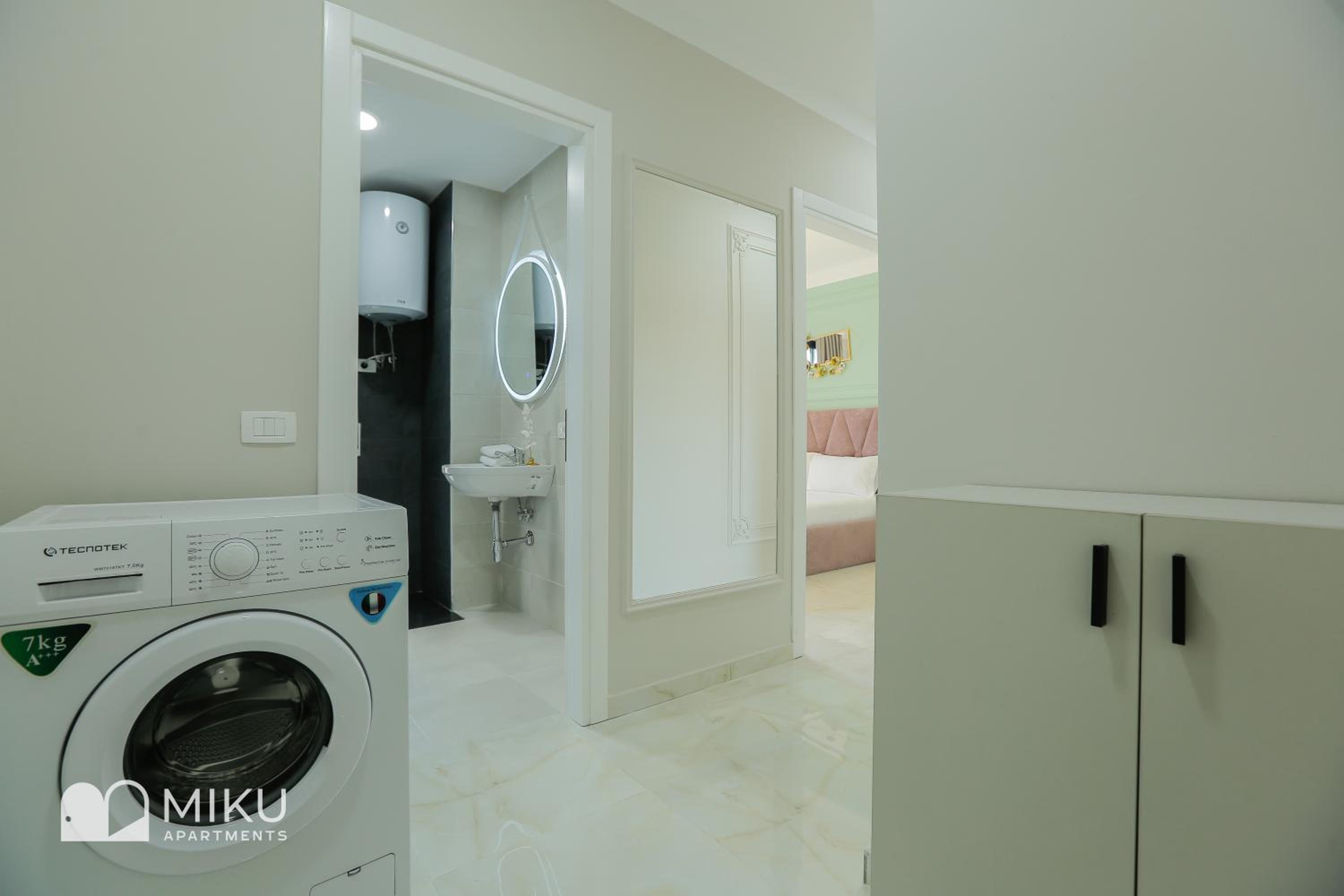 Miku Apartment - Lovely 1 Bedroom Spectacular View