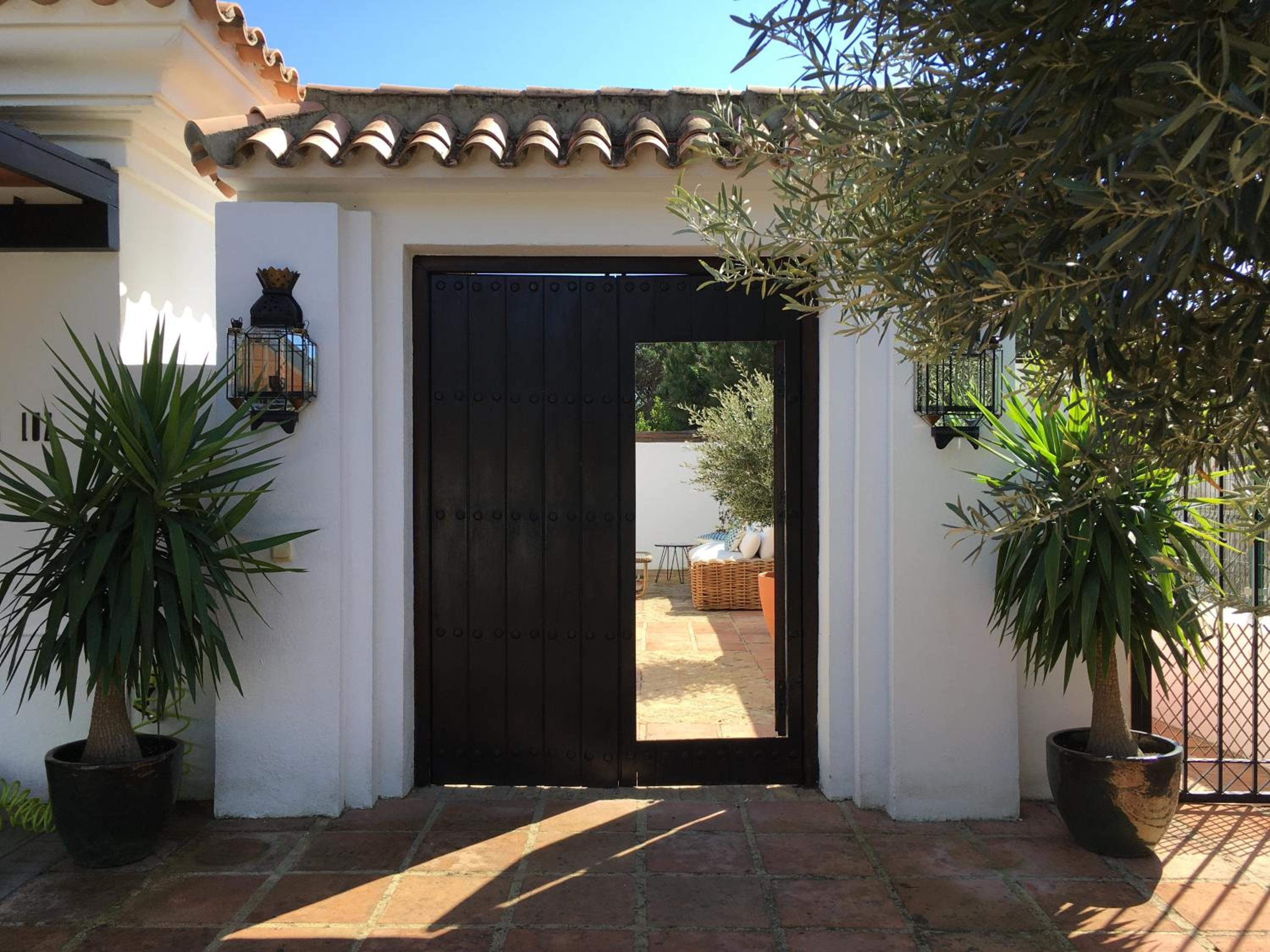 VILLA DE LA LUZ Luxury Guesthouse - Casa de huéspedes view 2