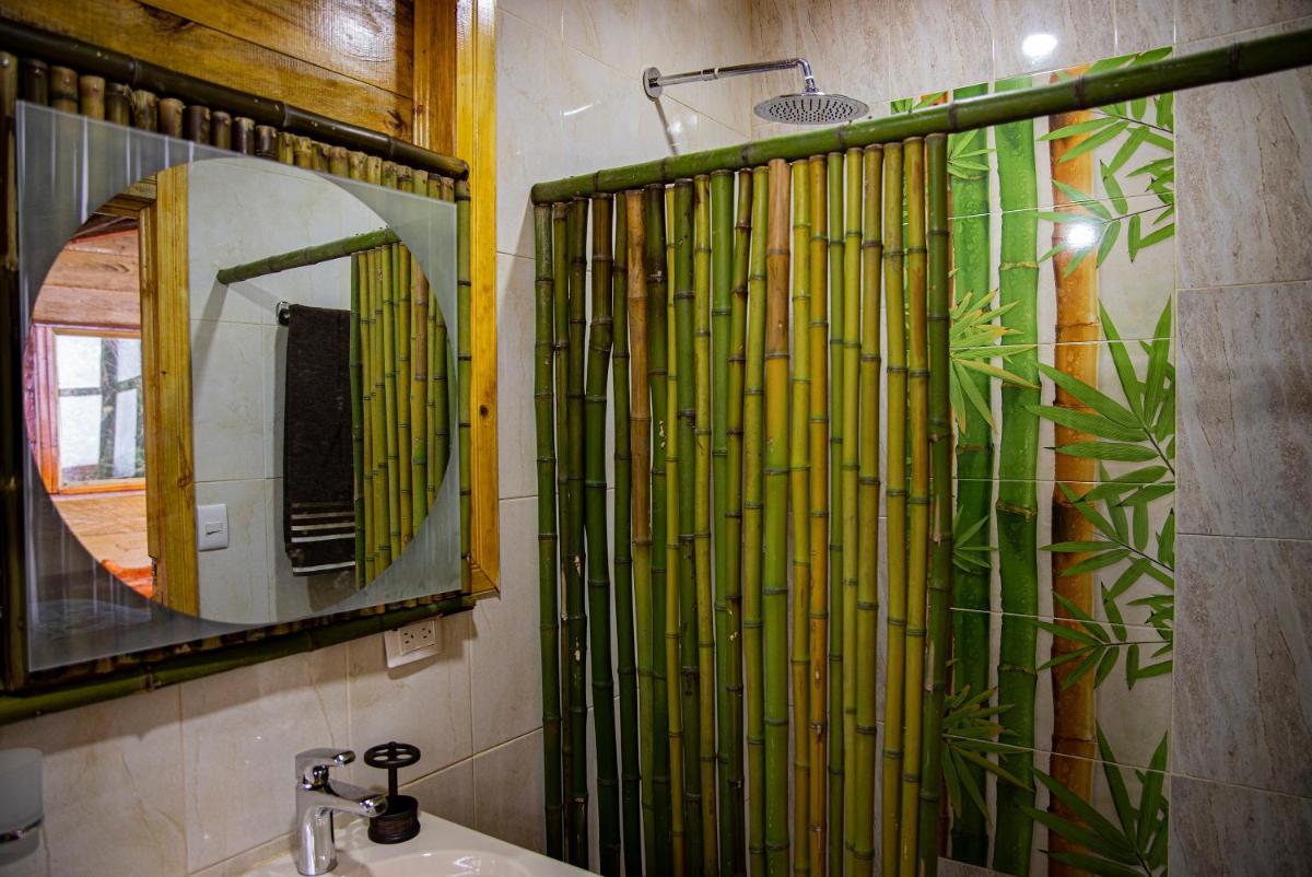BAUMHAUS Cabañas rusticas con jacuzzi privado