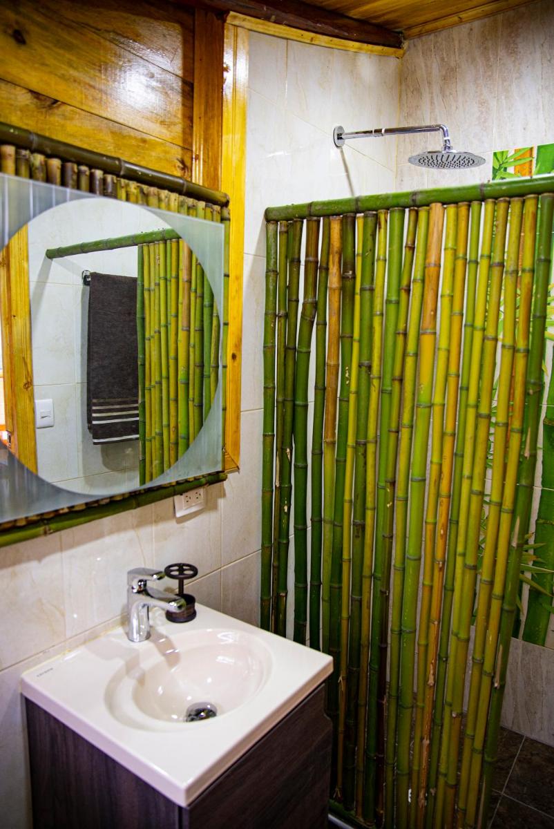 BAUMHAUS Cabañas rusticas con jacuzzi privado
