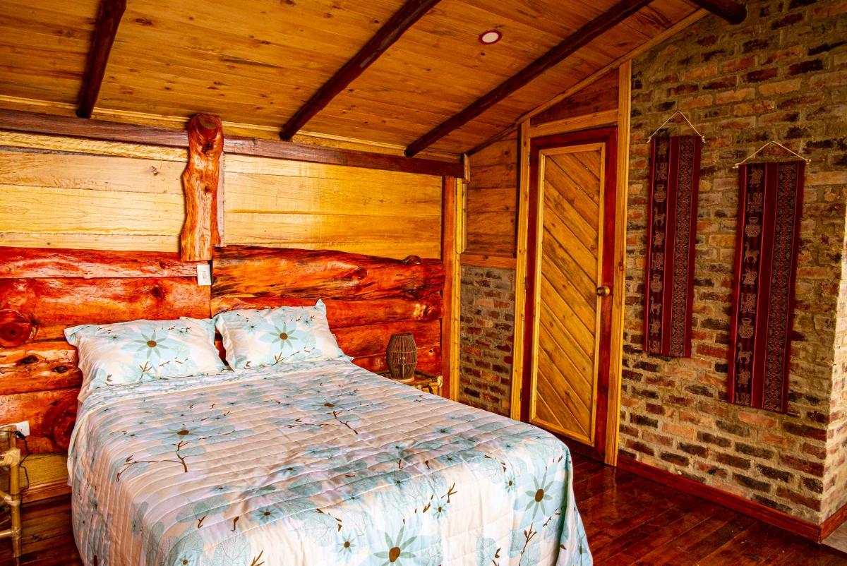 BAUMHAUS Cabañas rusticas con jacuzzi privado