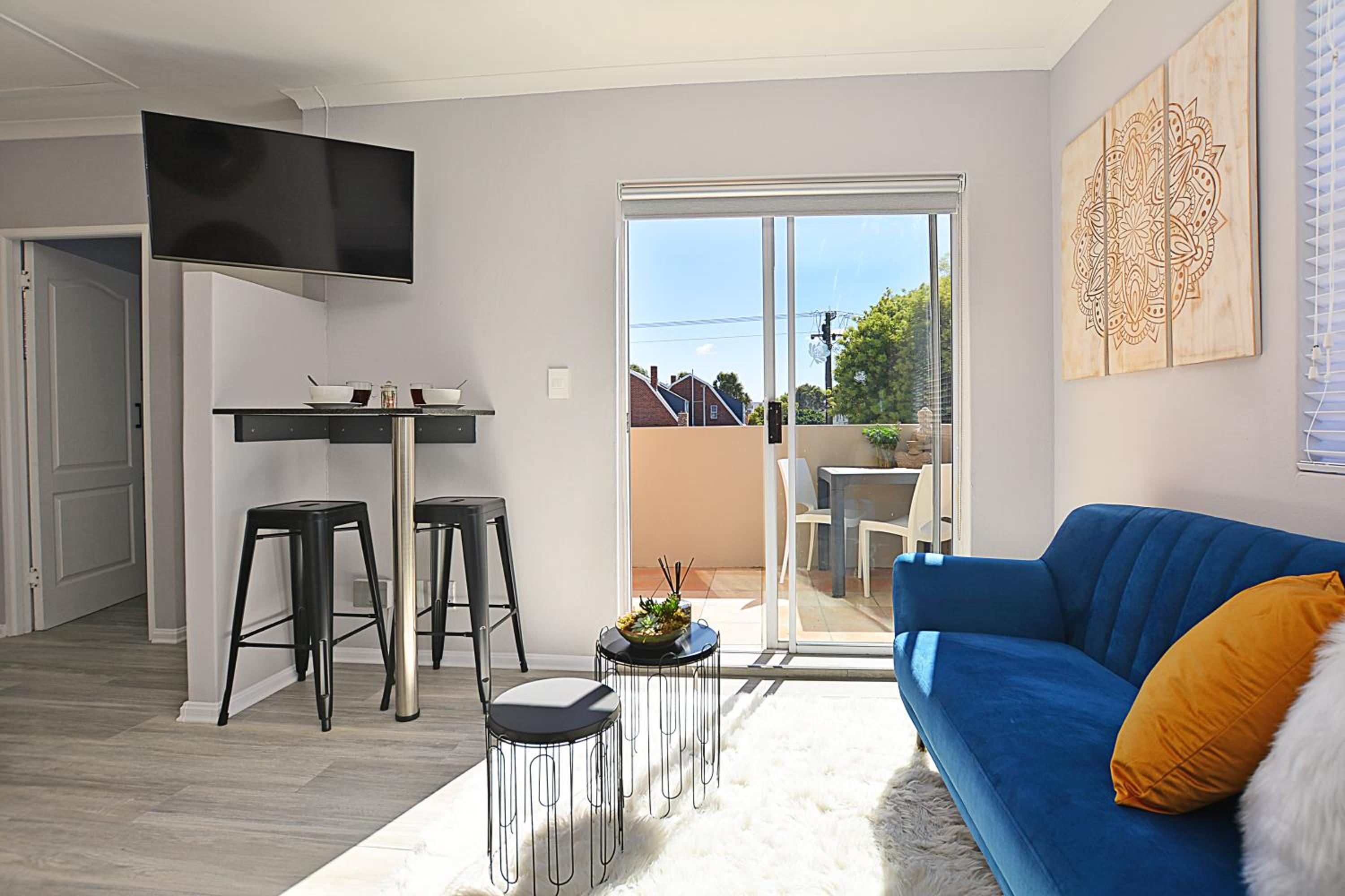 Marbella - Cozy studio in Heart of Table View view 4