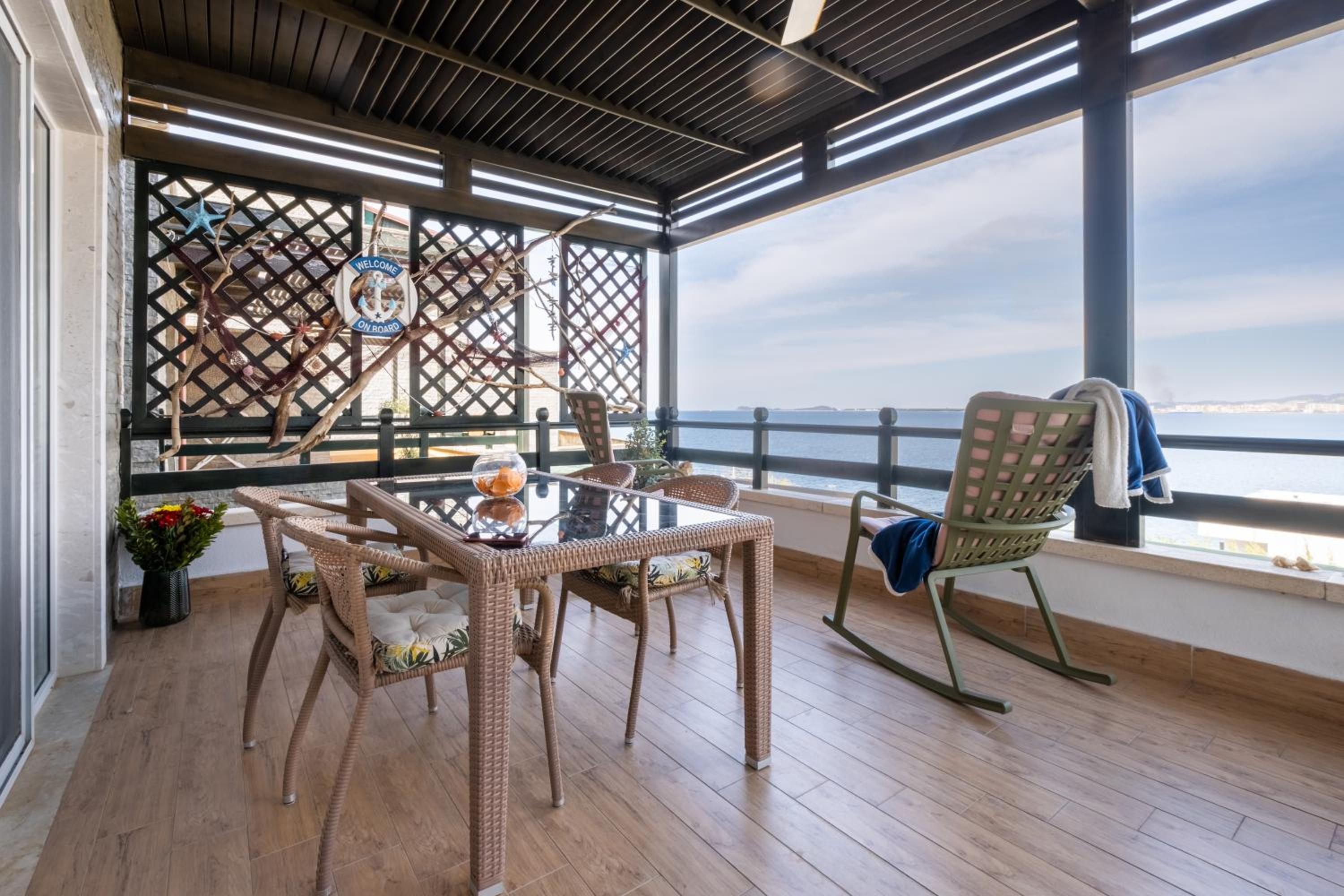 Sunset House