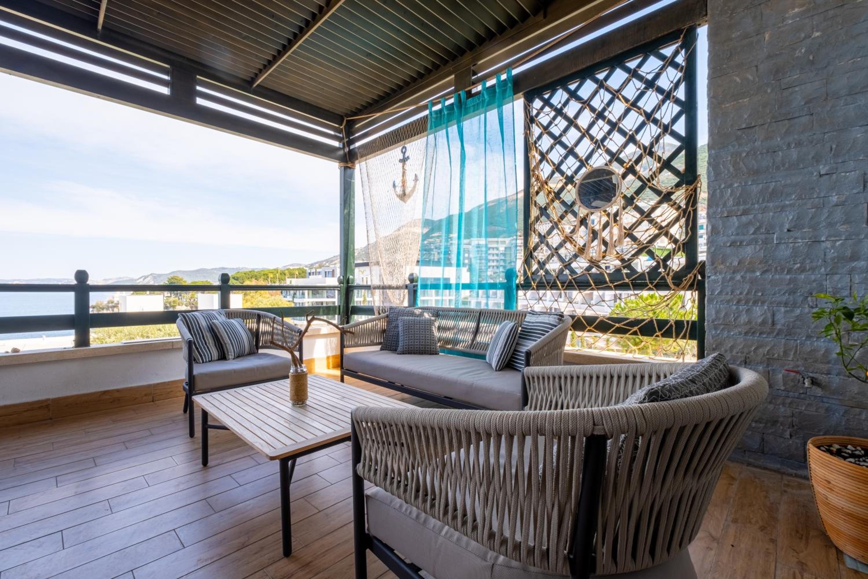 Sunset House