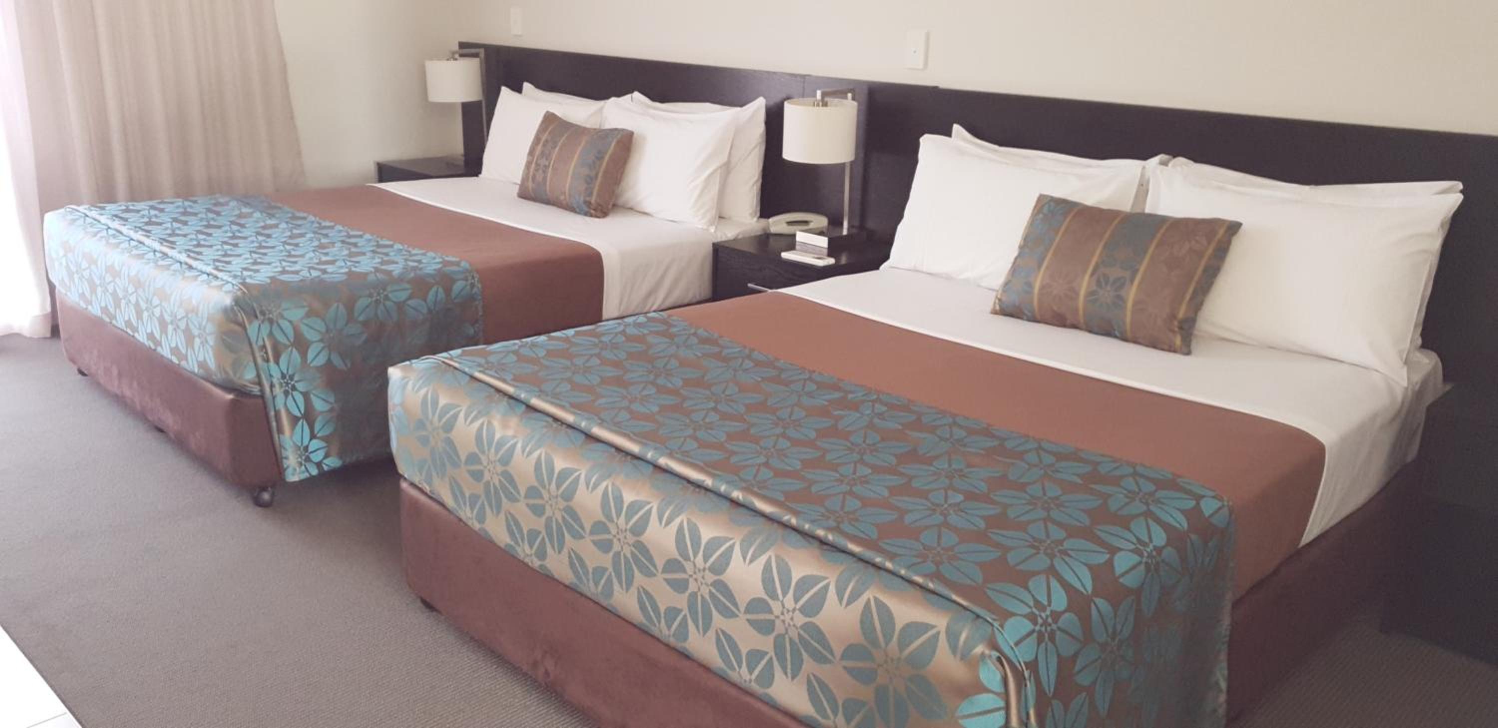 Royal Motel Miles