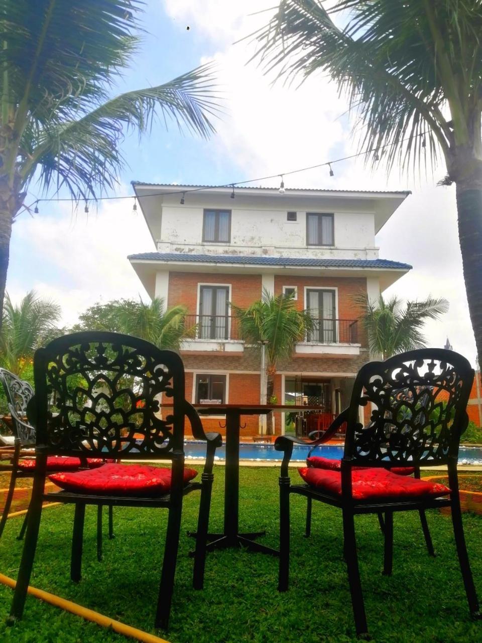 Hung Vuong Resort