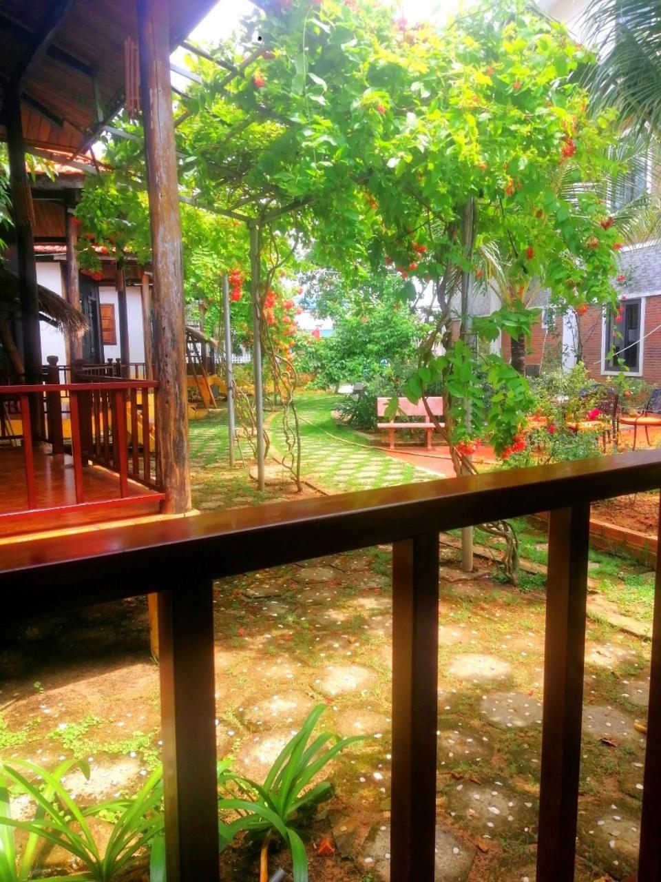 Hung Vuong Resort