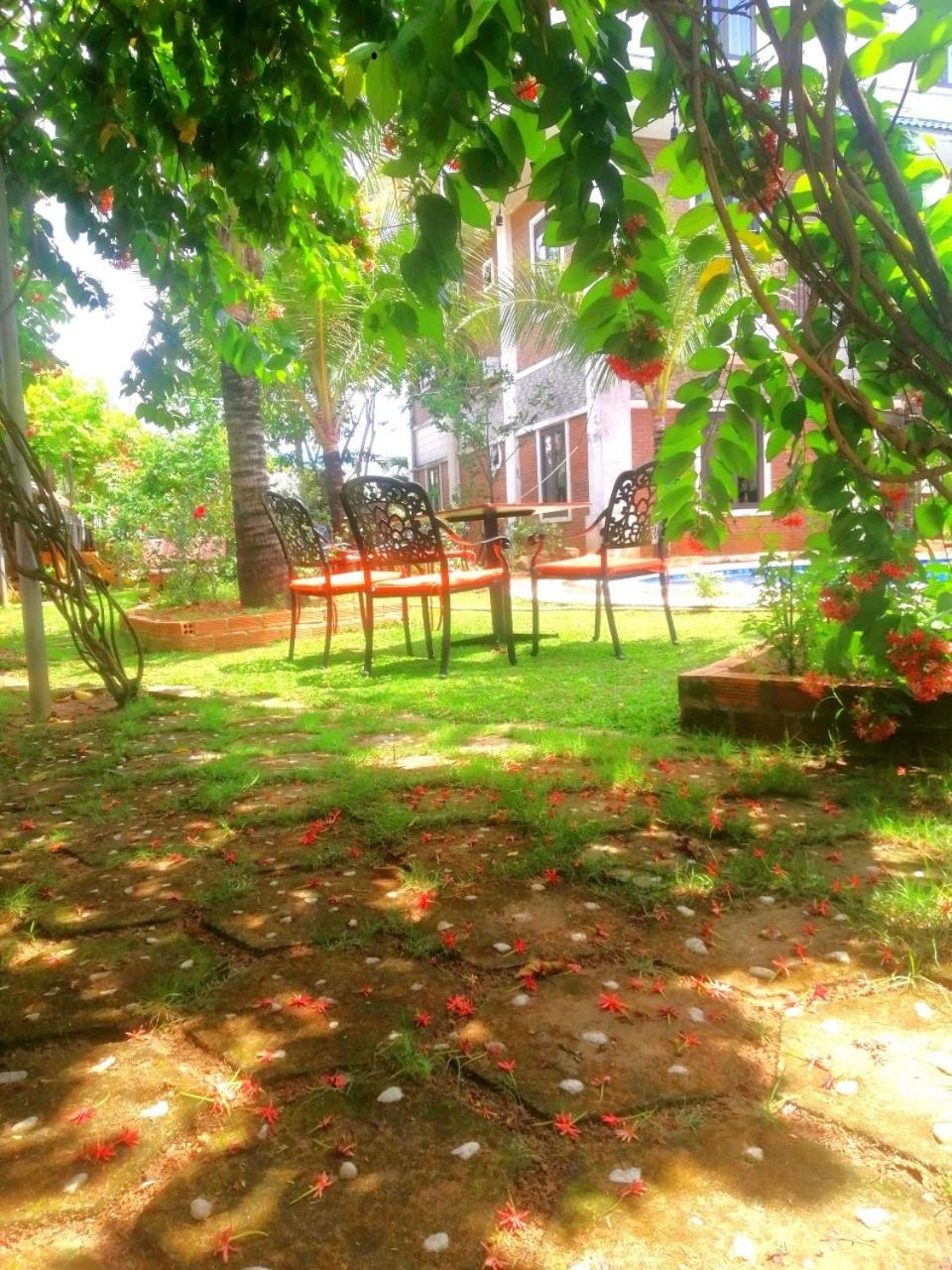 Hung Vuong Resort
