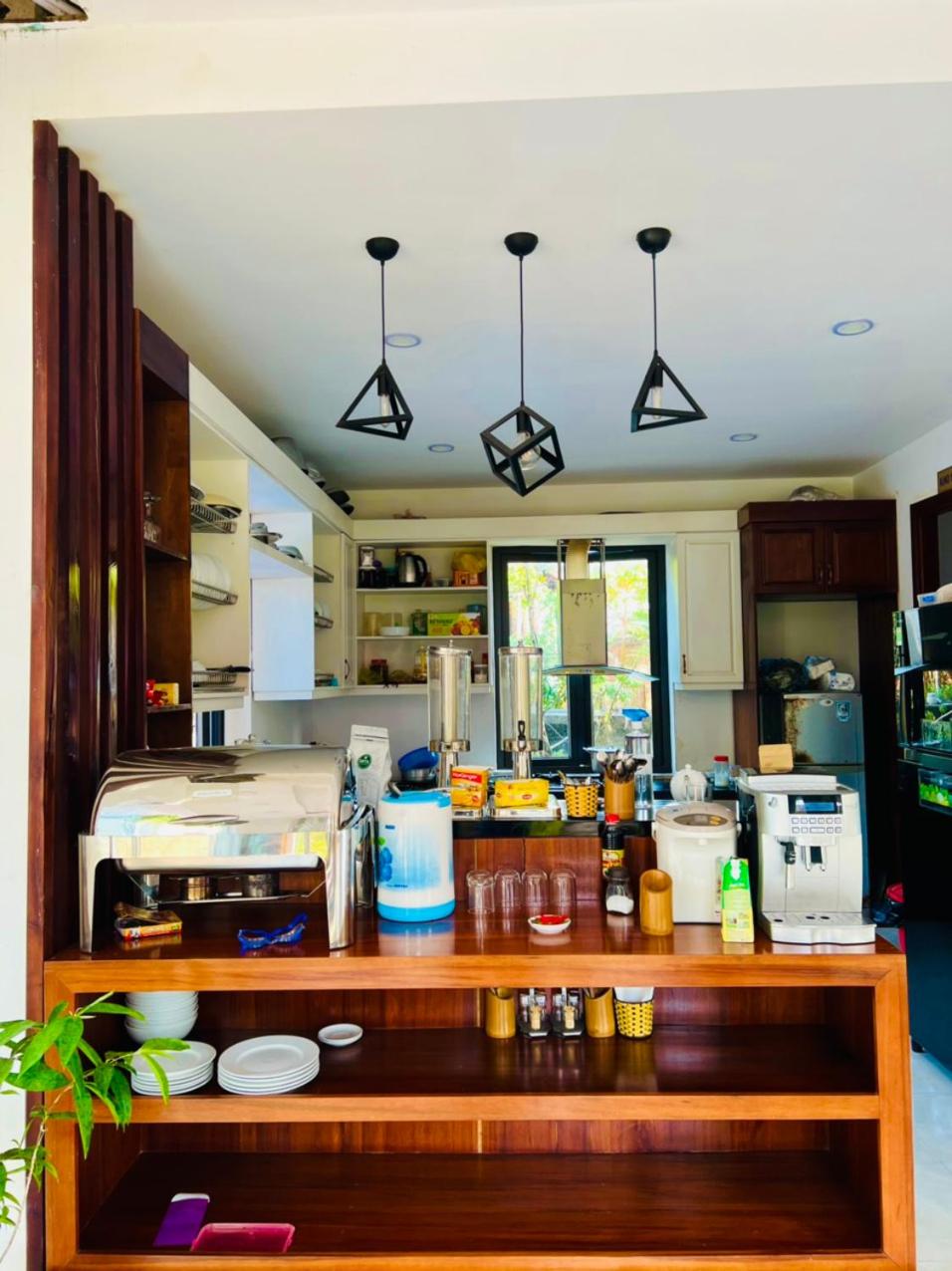 Hung Vuong Resort