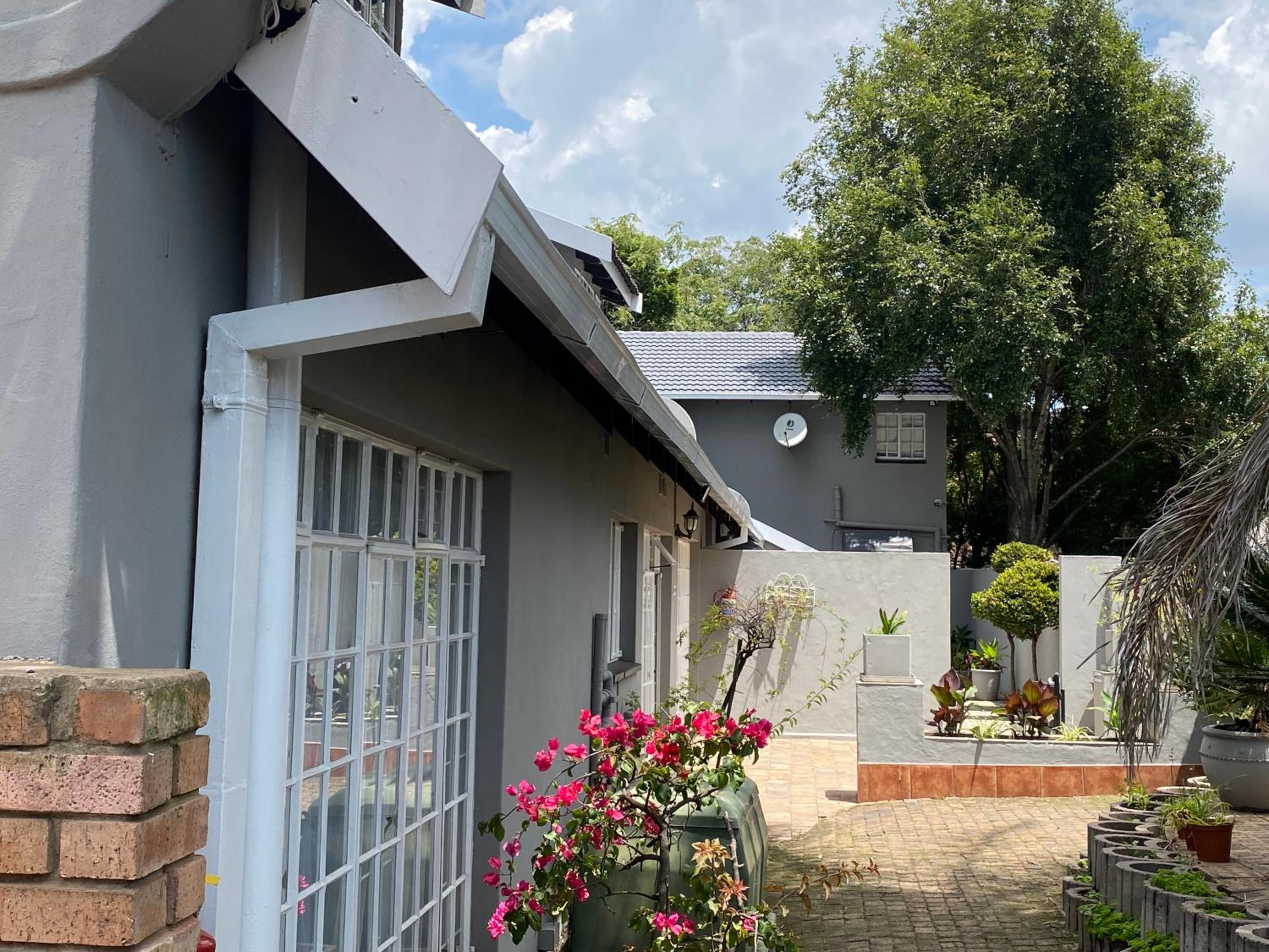 Ndzuti Guest House view 4
