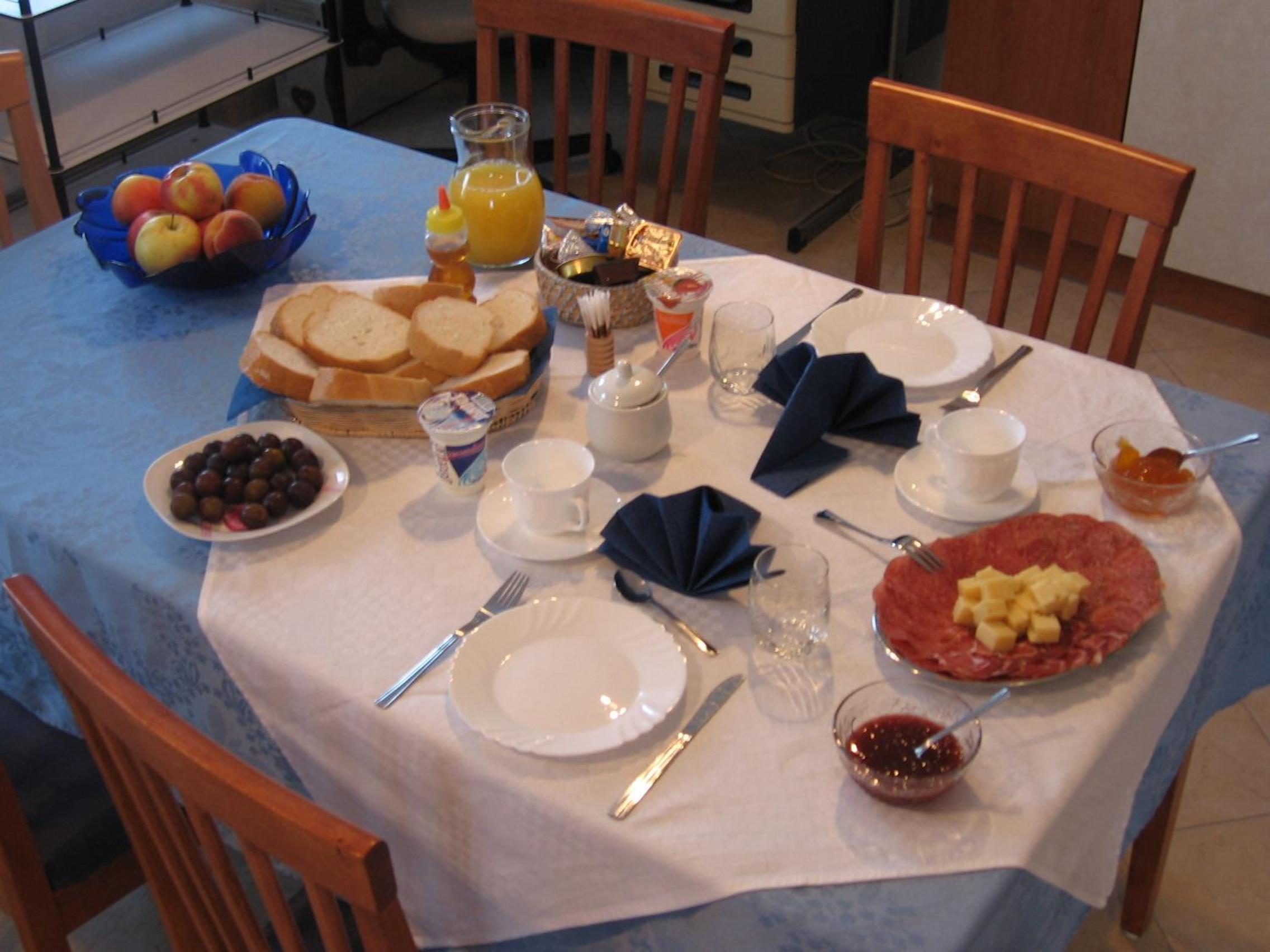 Photo 33