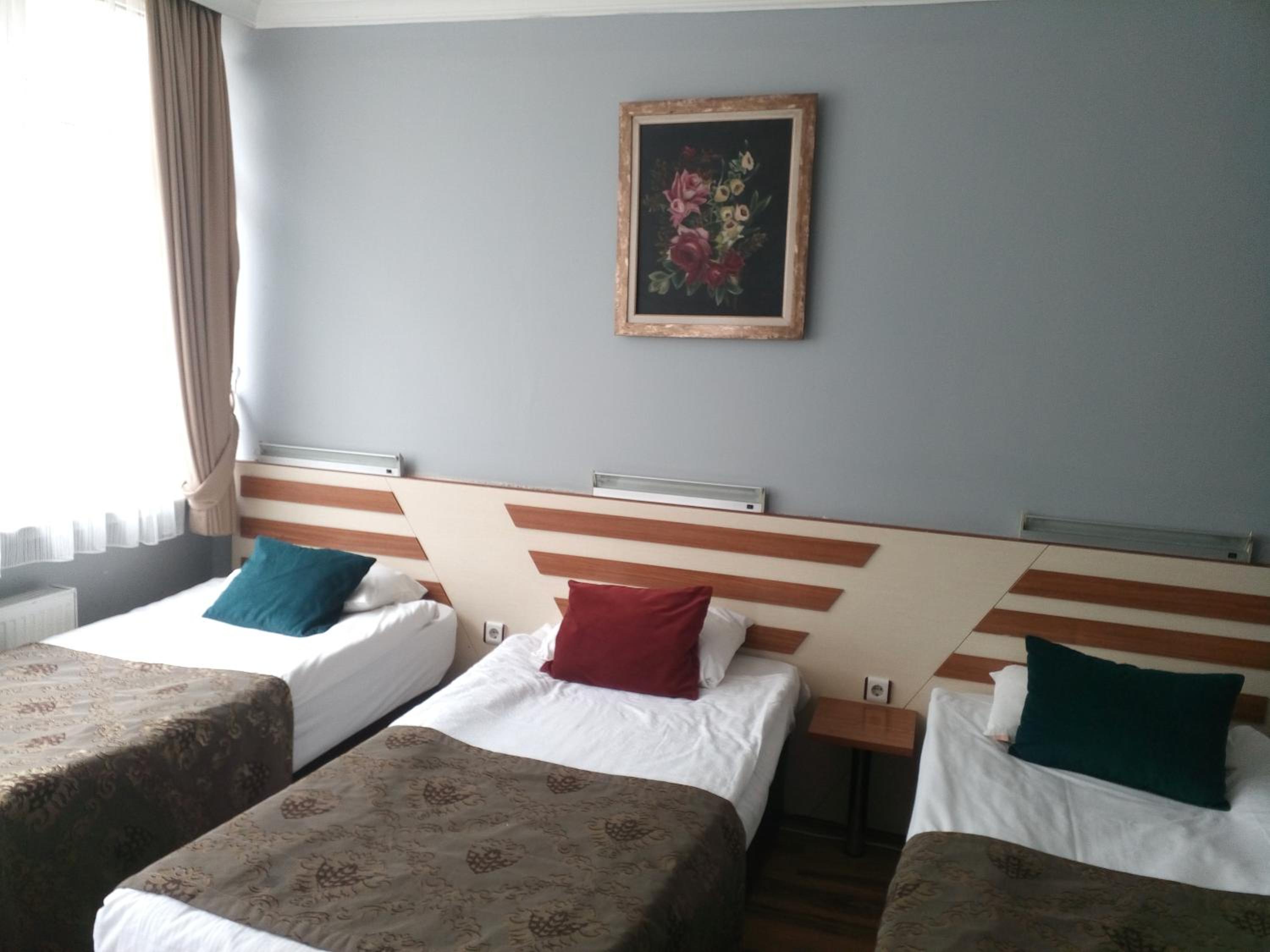 Tac Hotel - Image 23