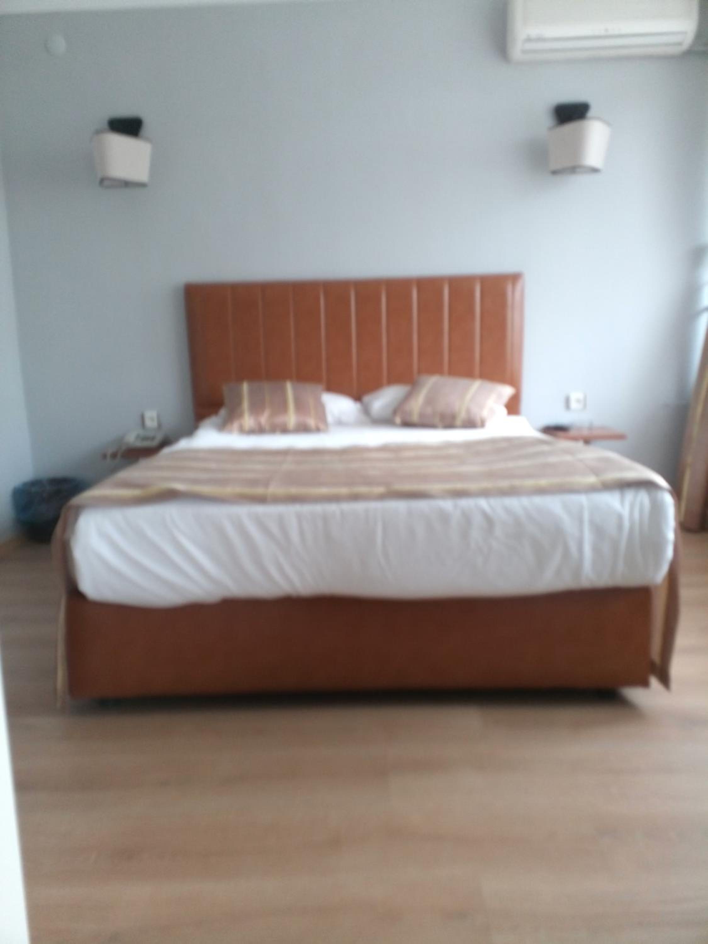 Tac Hotel - Image 34