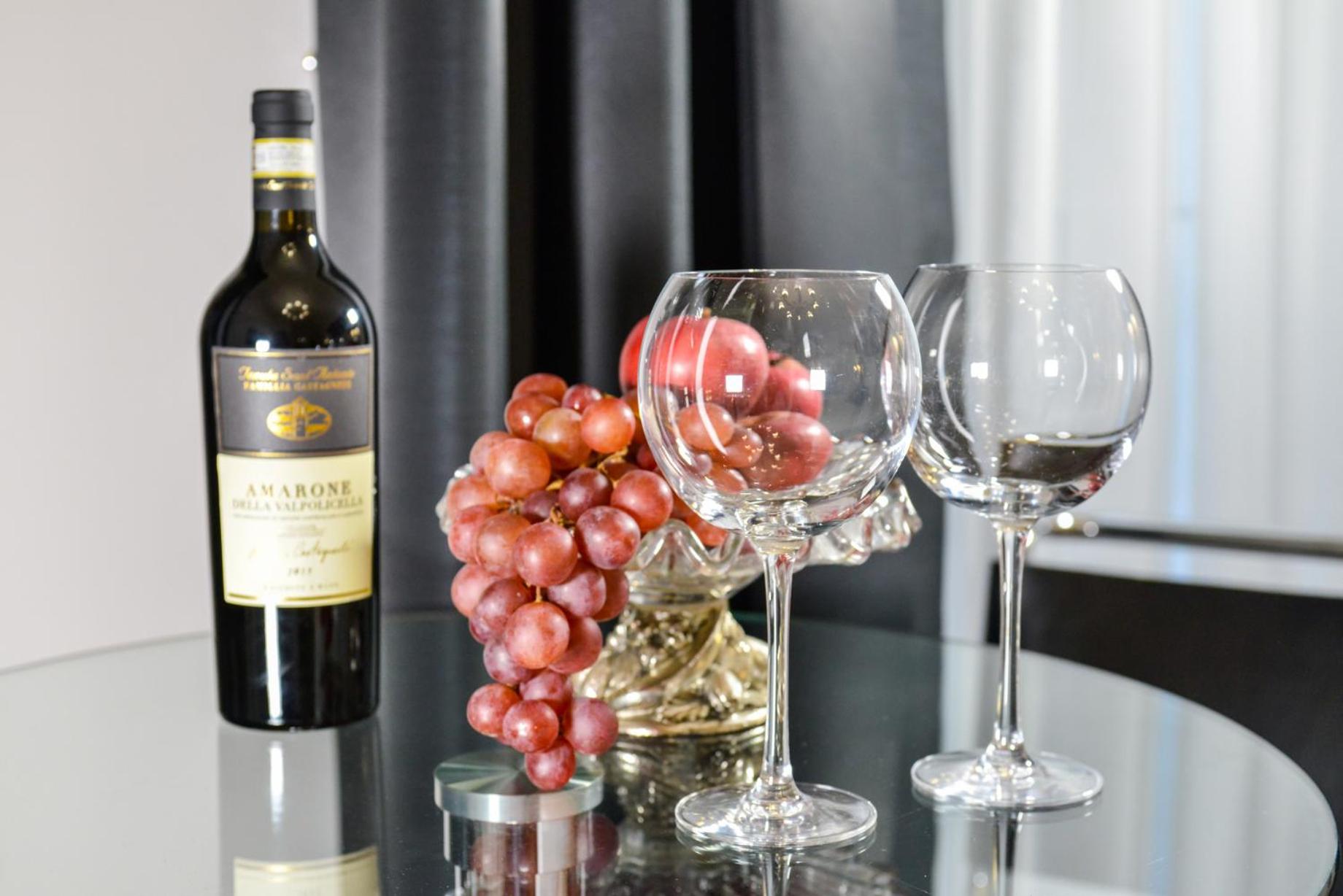NAVONA VITA SUITES