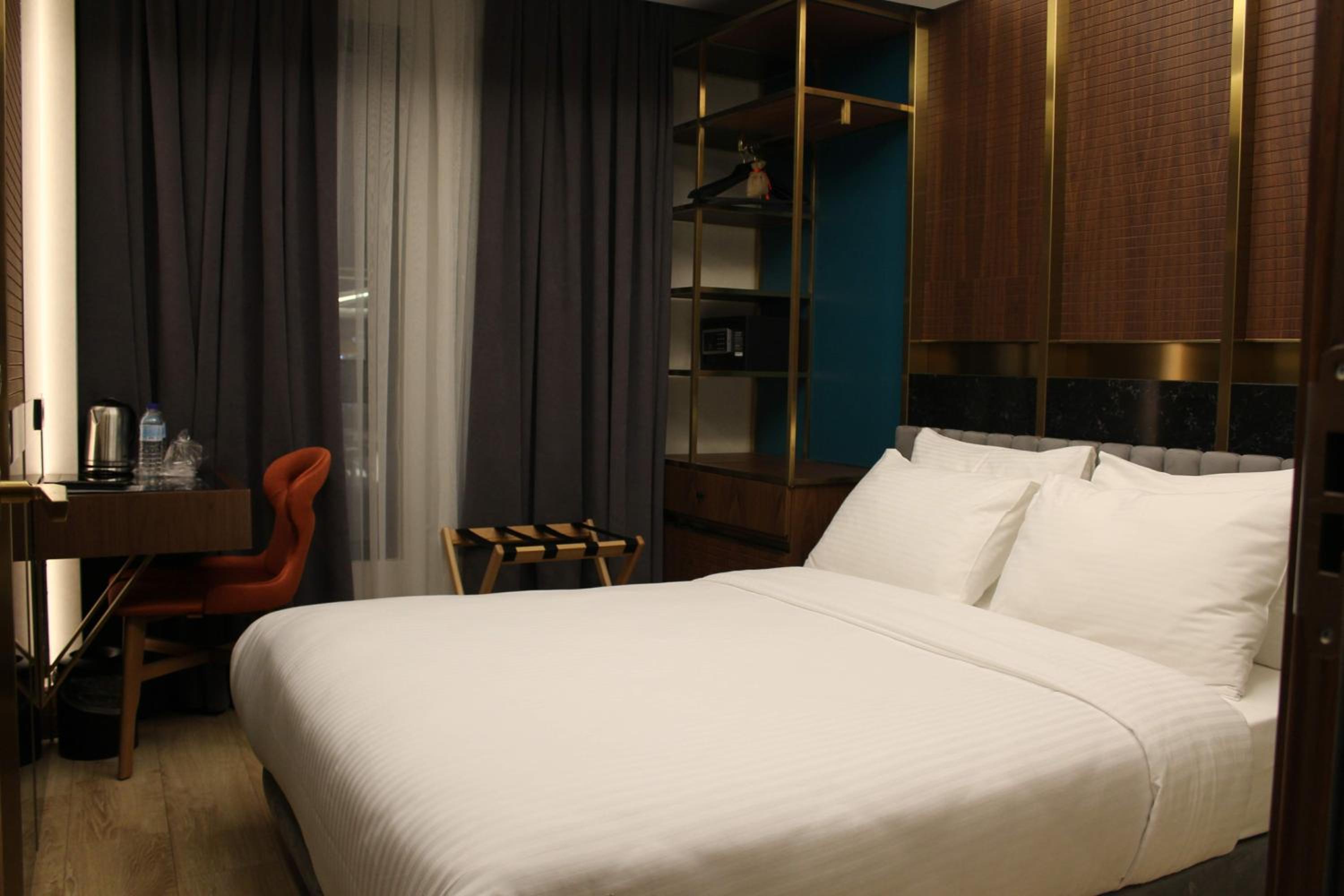 Henna Otel İstanbul - Image 13