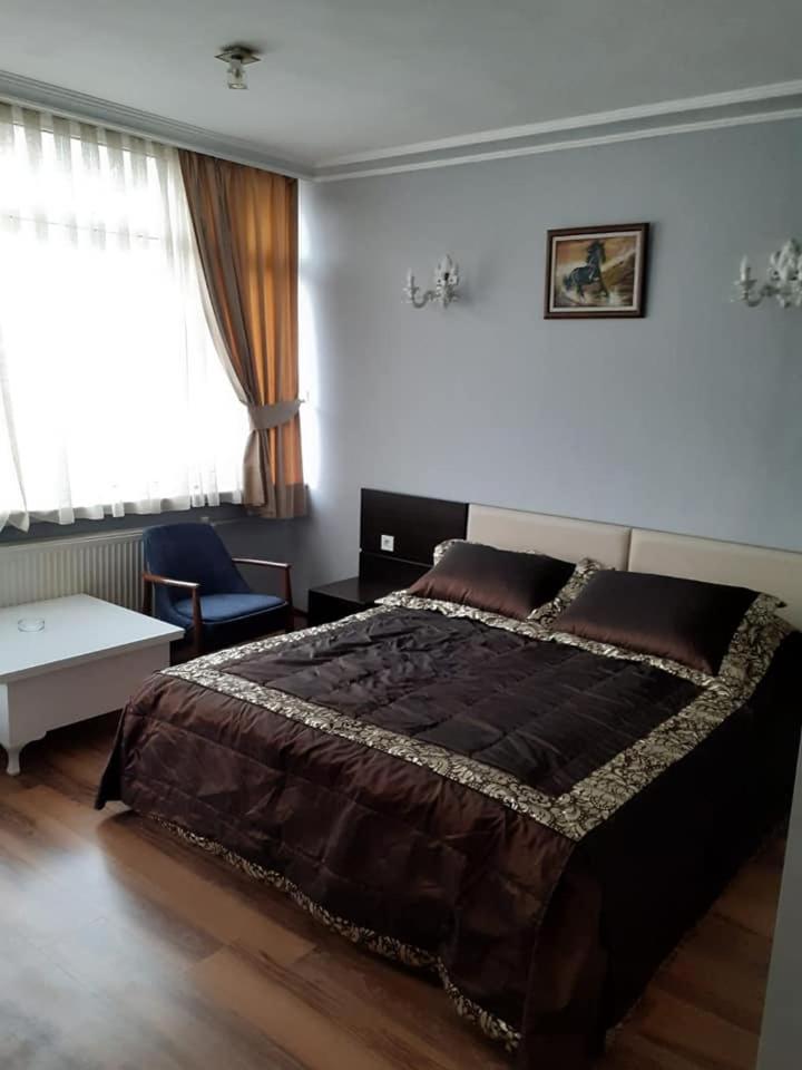 Tac Hotel - Image 35