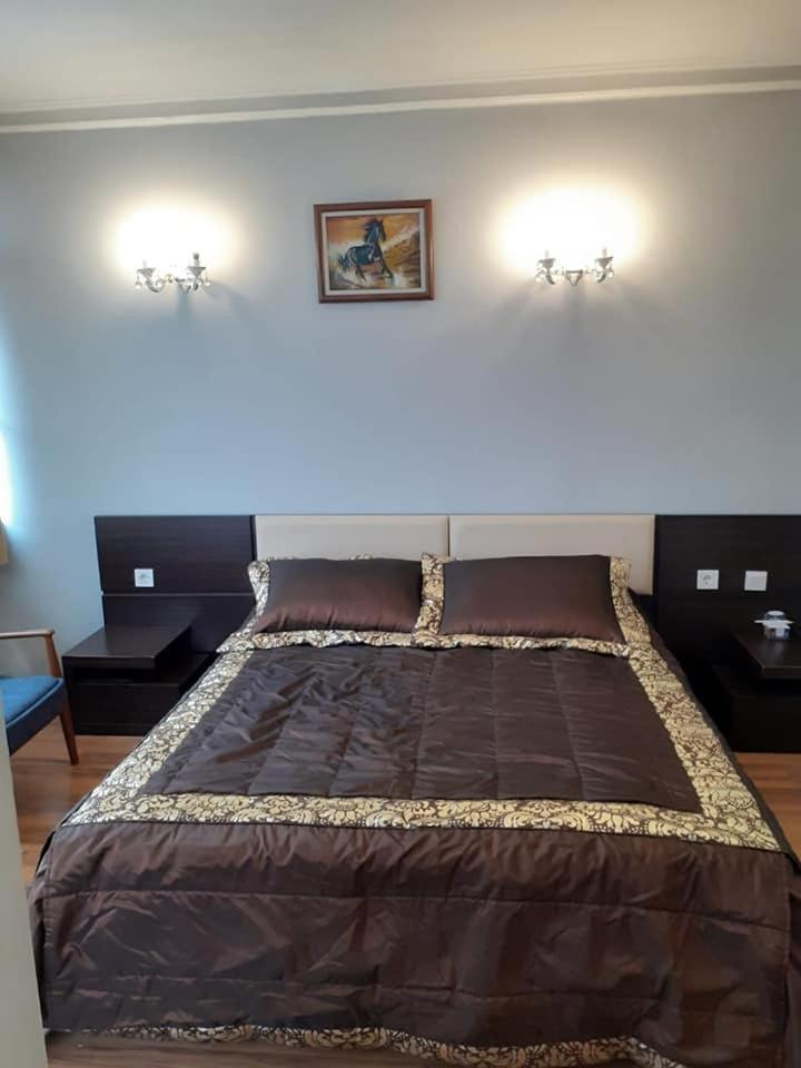 Tac Hotel - Image 36