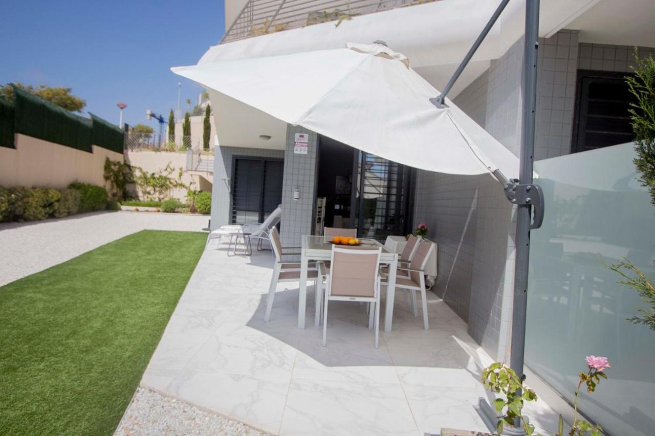 Infinity luxury sea view apartment with private garden view 2