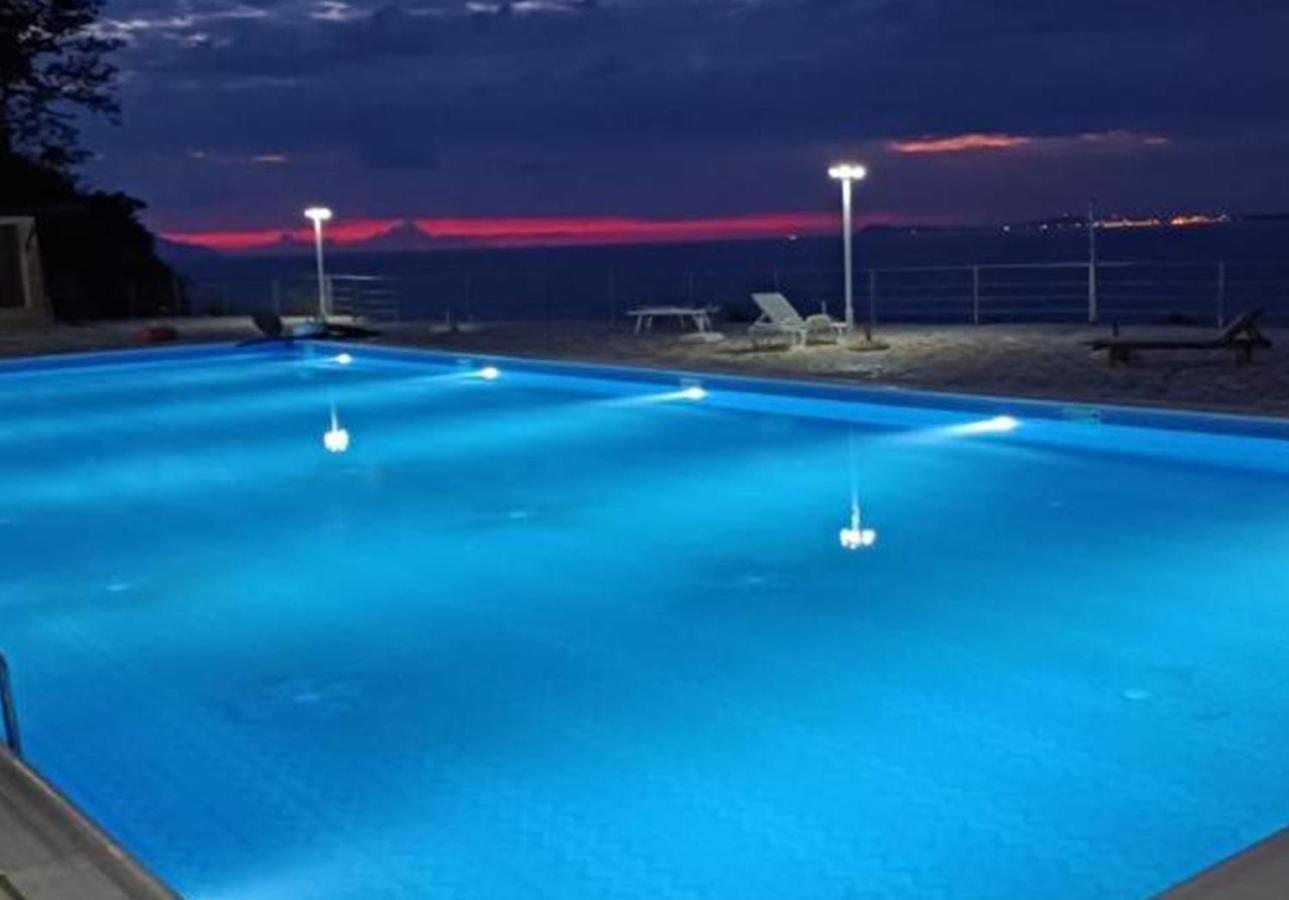Sunset House