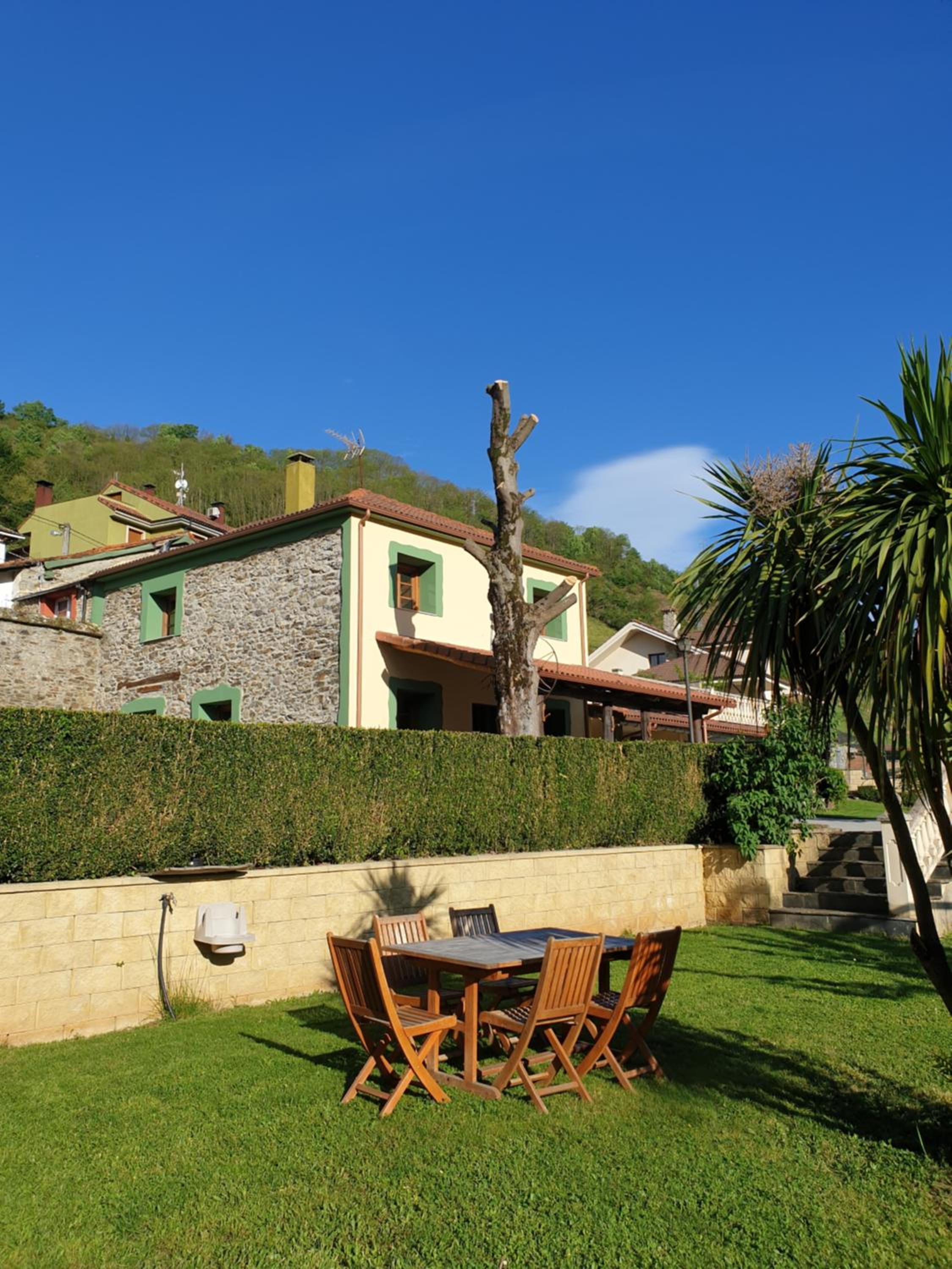 Casa Rural La Pumarada de Limés