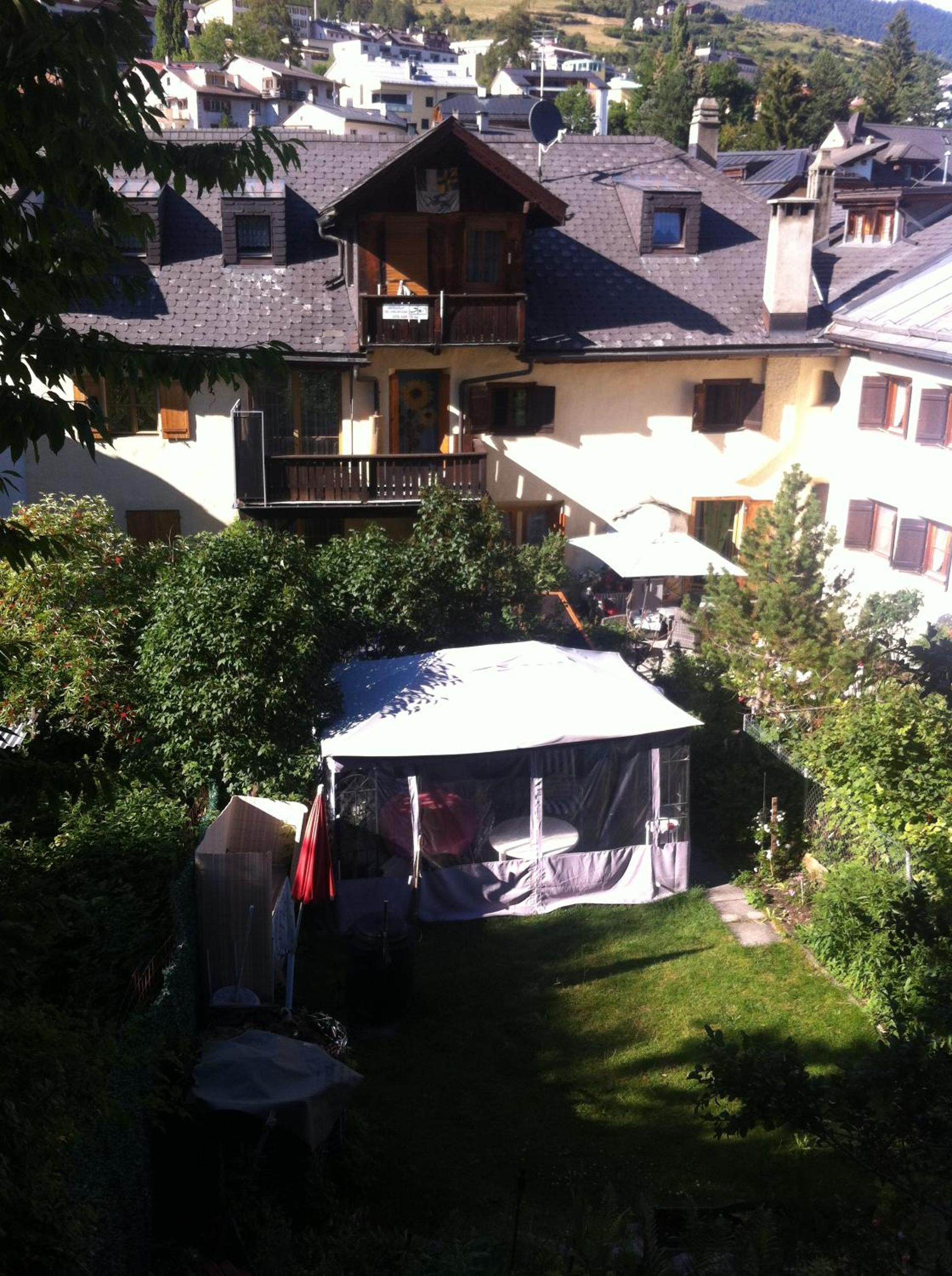 Chasa Brunold 3-Zimmer-Dachwohnung (FEWG No. 4) view 3