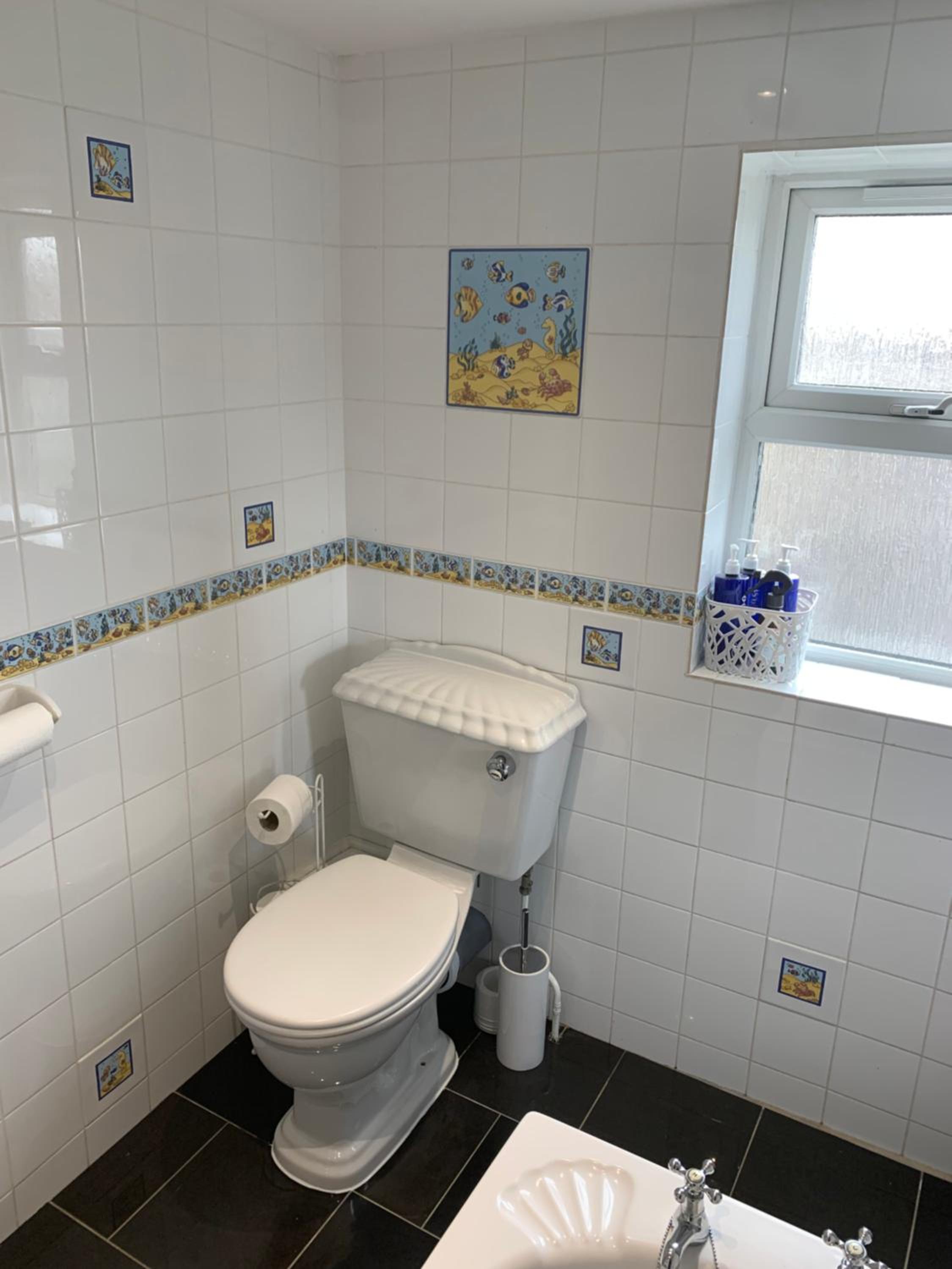 Pierremont En-Suite Rooms- 4 mins walk to Viking Bay Beach view 3