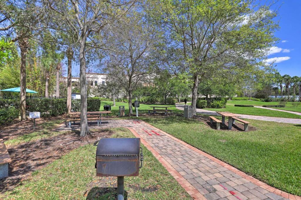 NEW! Luxury Condo, Min to DisneyConvention Center