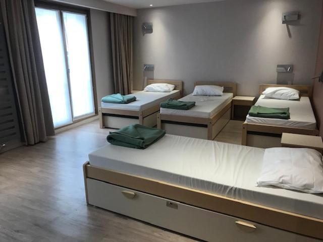 Adveniat Paris