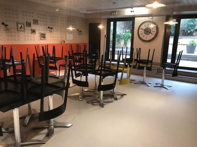 Adveniat Paris